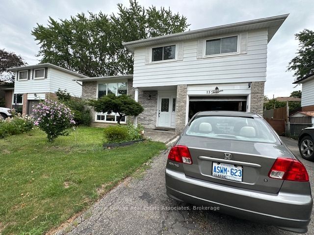 13 Edwin Drive Property Photo 1