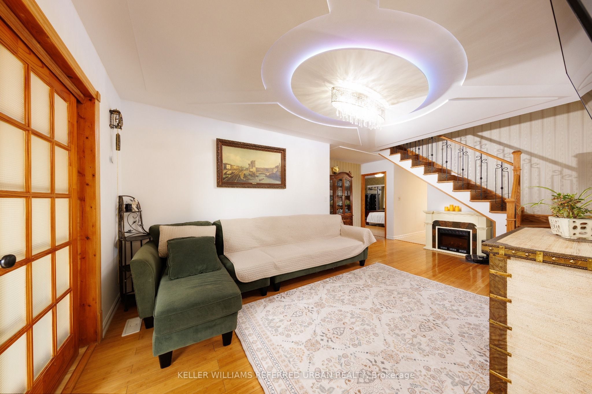 6 Elmhurst Drive Property Photo 4