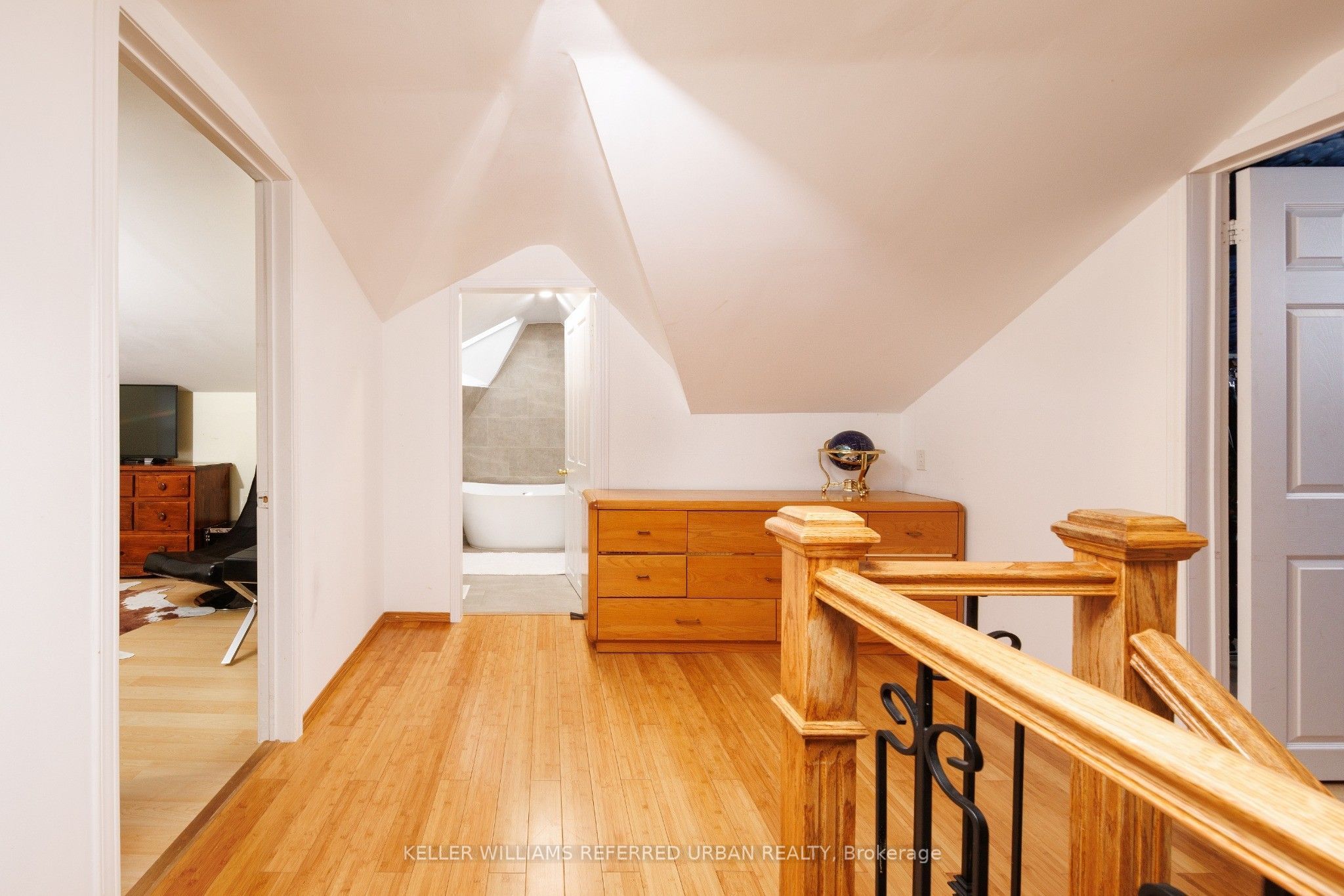 6 Elmhurst Drive Property Photo 22