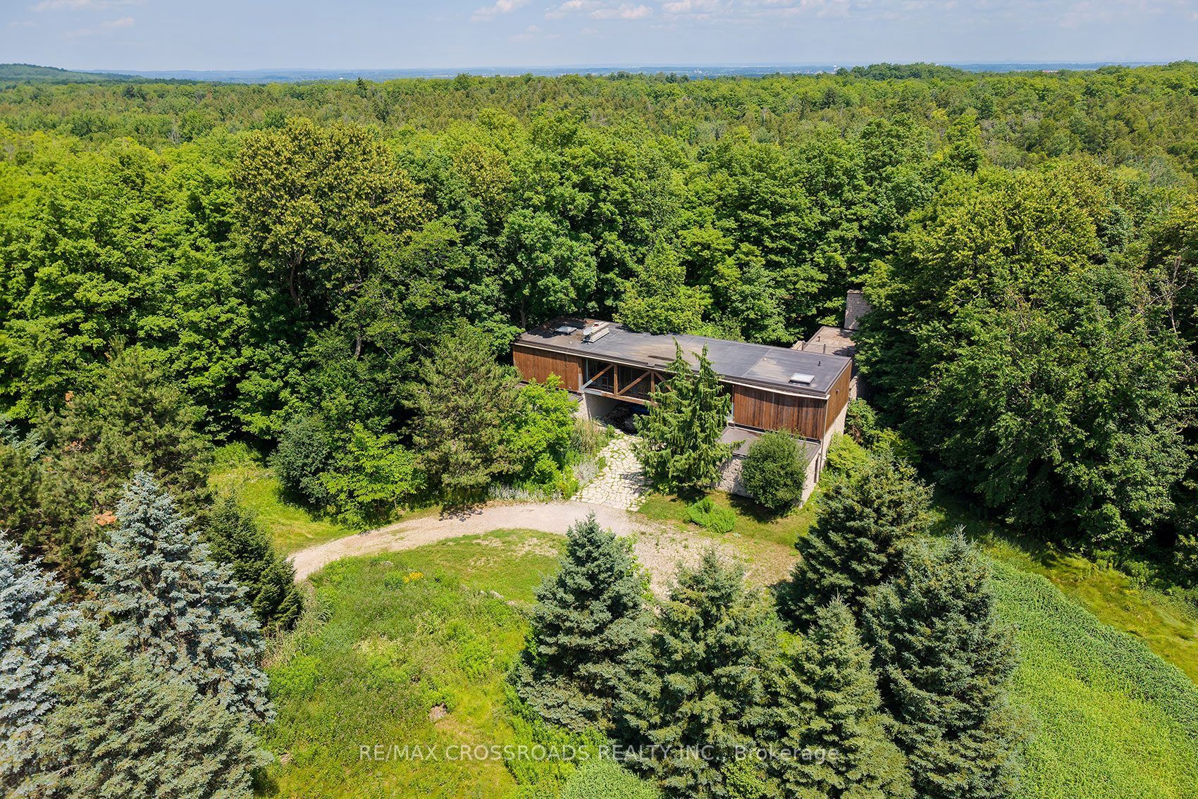 15135 Rockside Road Property Photo 1