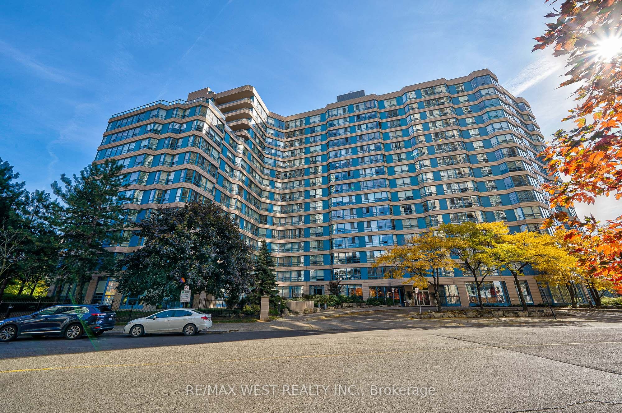 250 Webb Drive 503 Property Photo 1