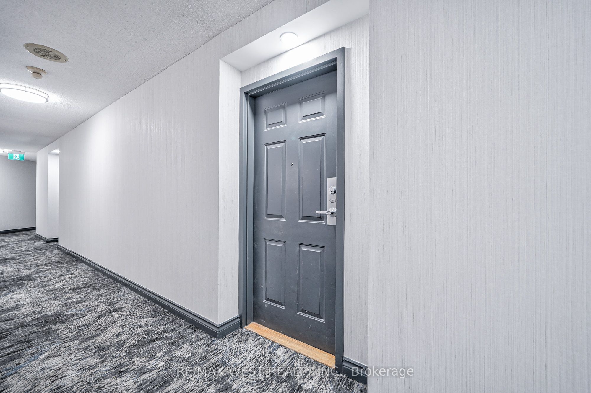250 Webb Drive 503 Property Photo 9