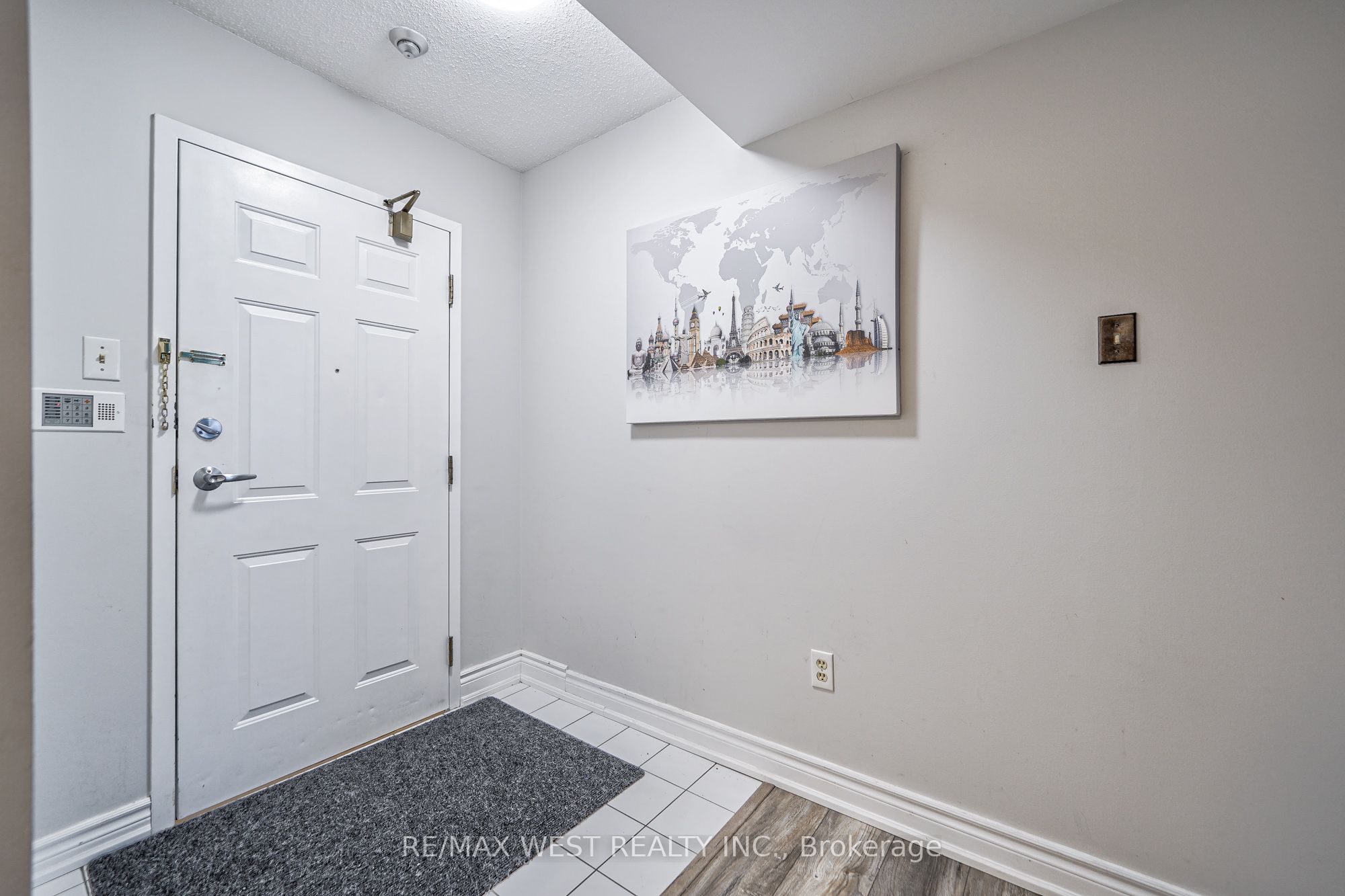 250 Webb Drive 503 Property Photo 11