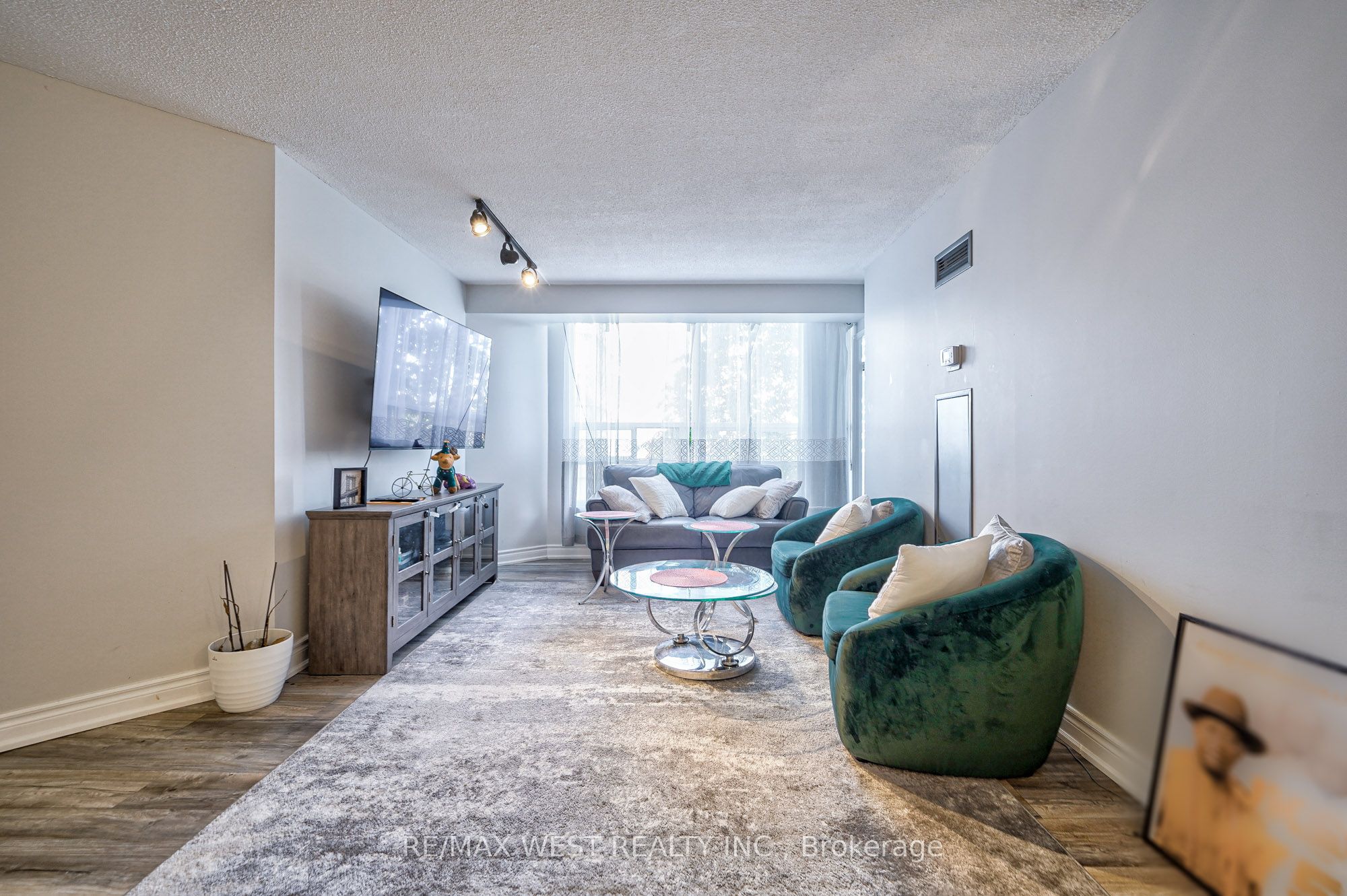 250 Webb Drive 503 Property Photo 14