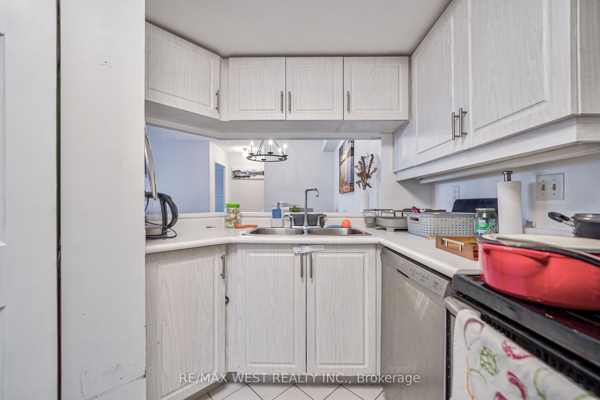 250 Webb Drive 503 Property Photo 22