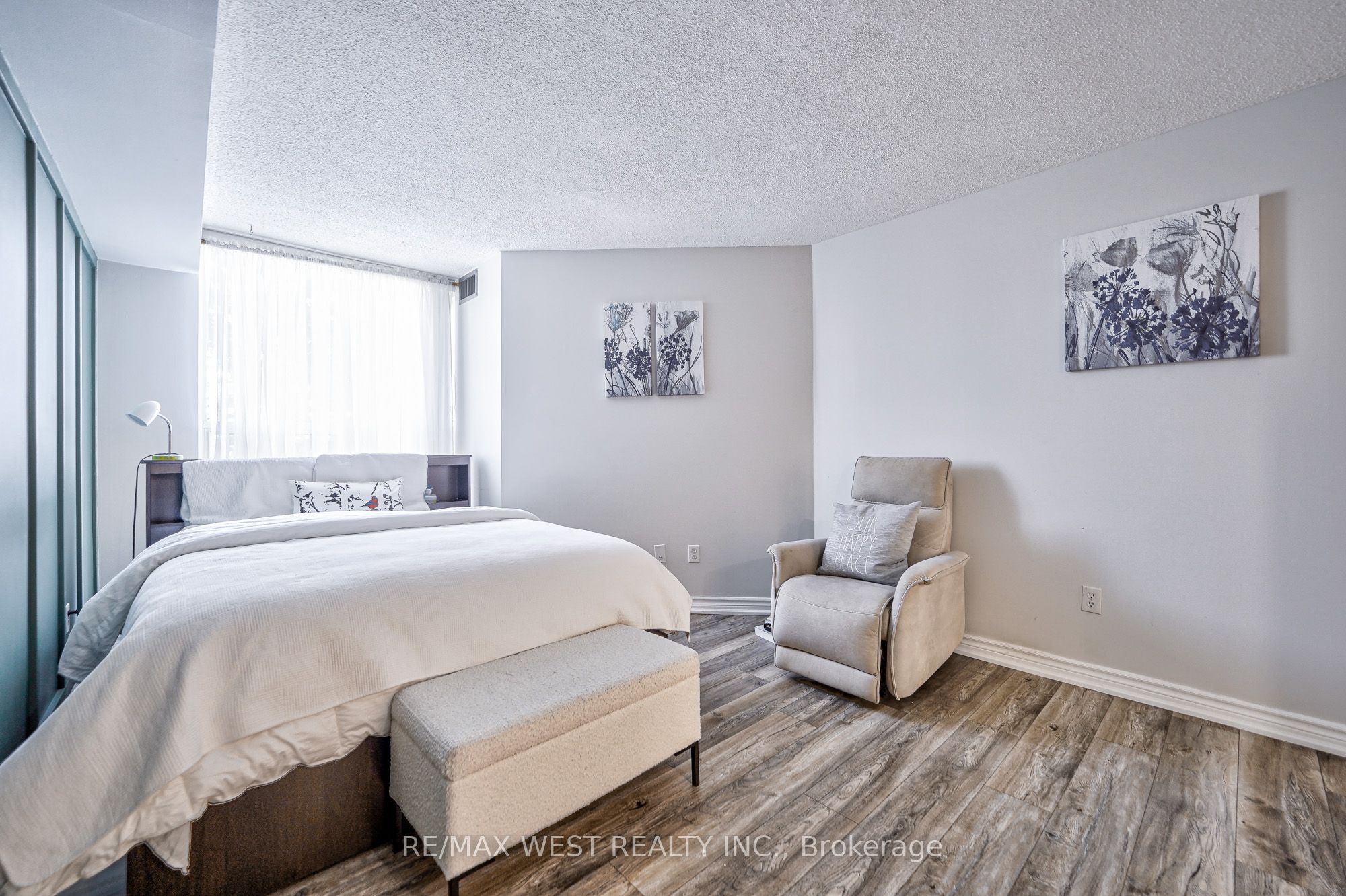 250 Webb Drive 503 Property Photo 25