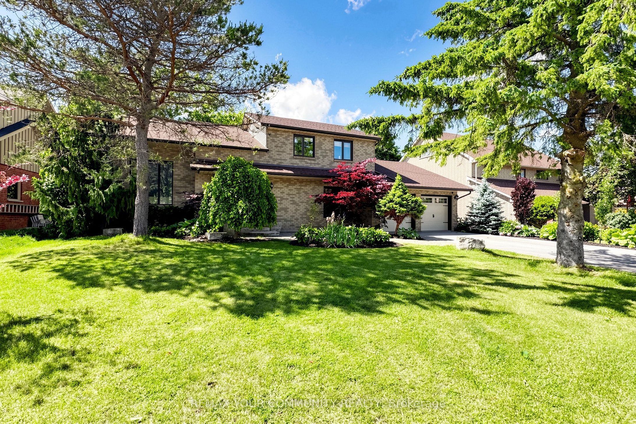 32 Brawton Drive N