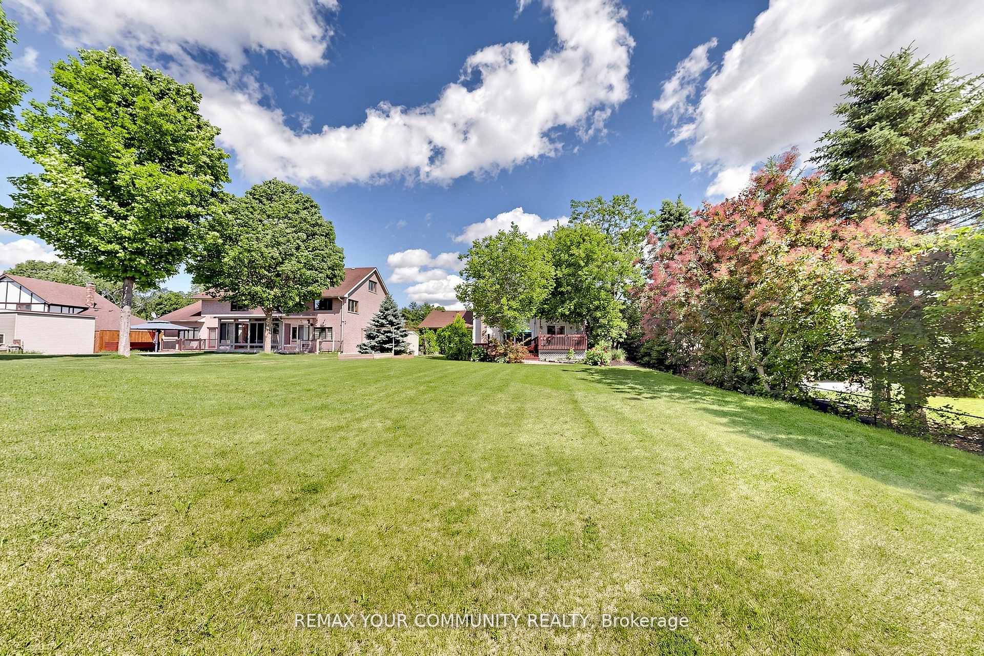32 Brawton Drive N Property Photo 44
