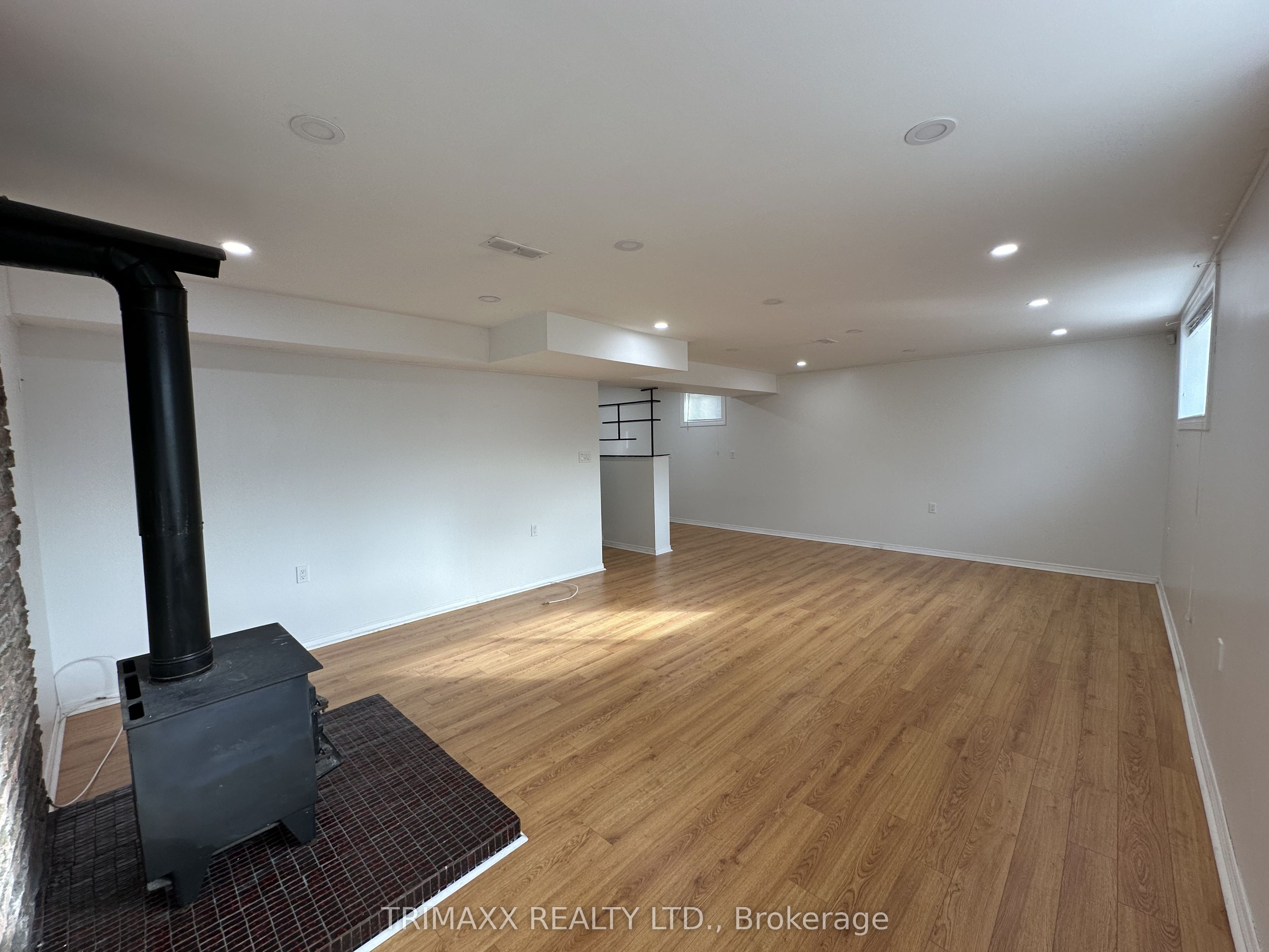 93 Jeffcoat Drive Bsmt Property Photo 24