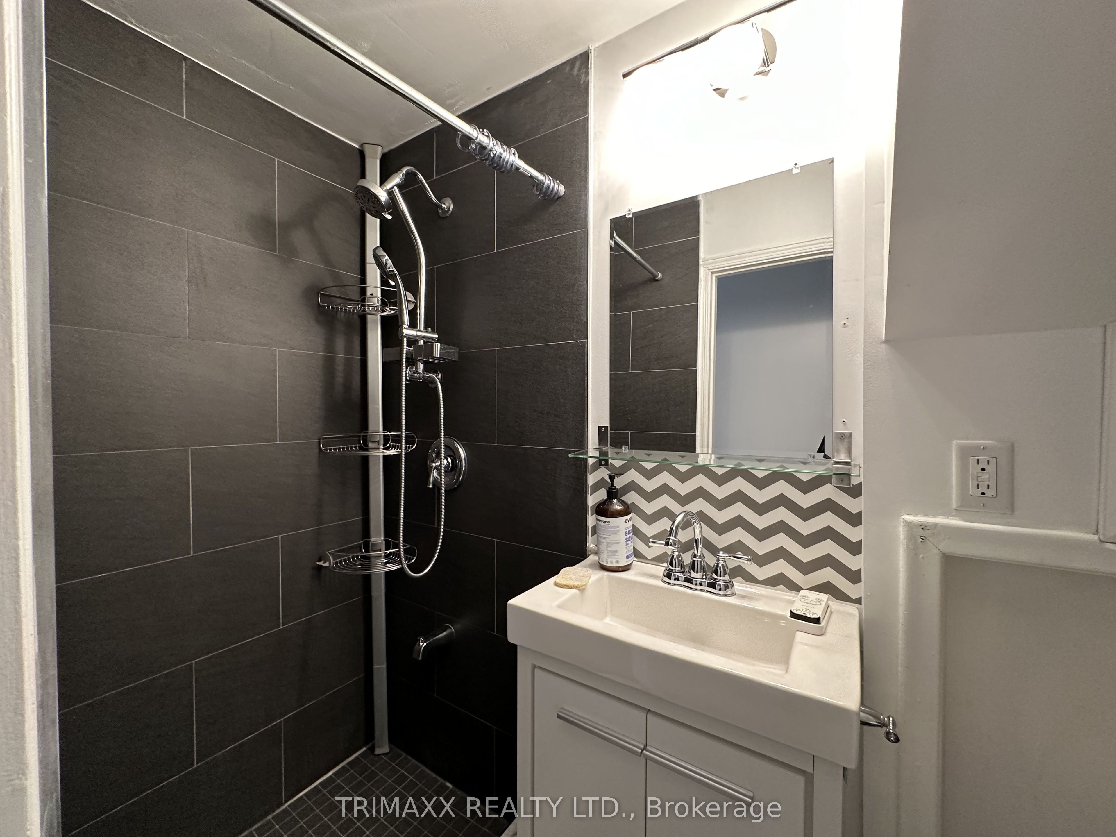 93 Jeffcoat Drive Bsmt Property Photo 29
