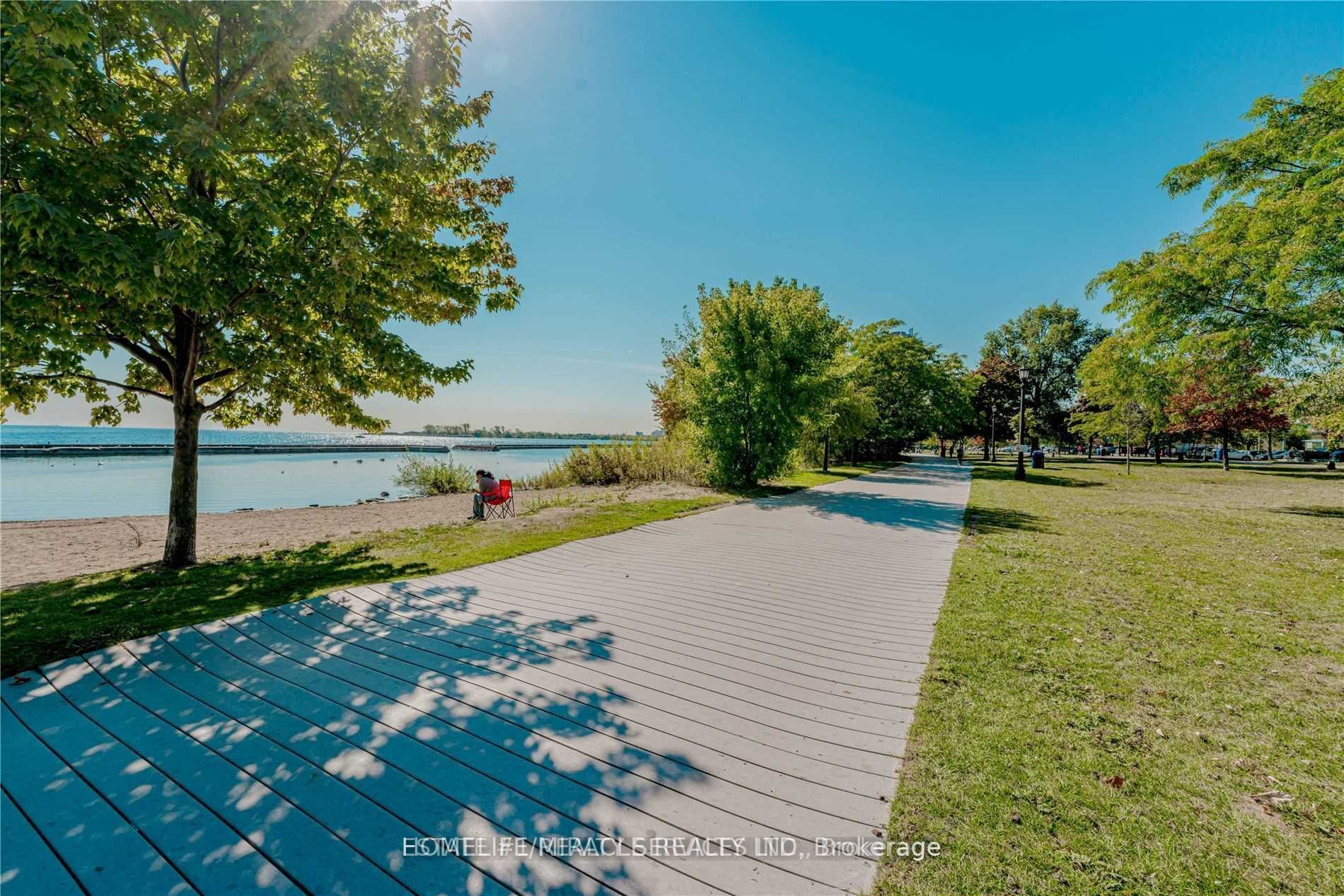 1928 Lakeshore Boulevard 2116 Property Photo 31