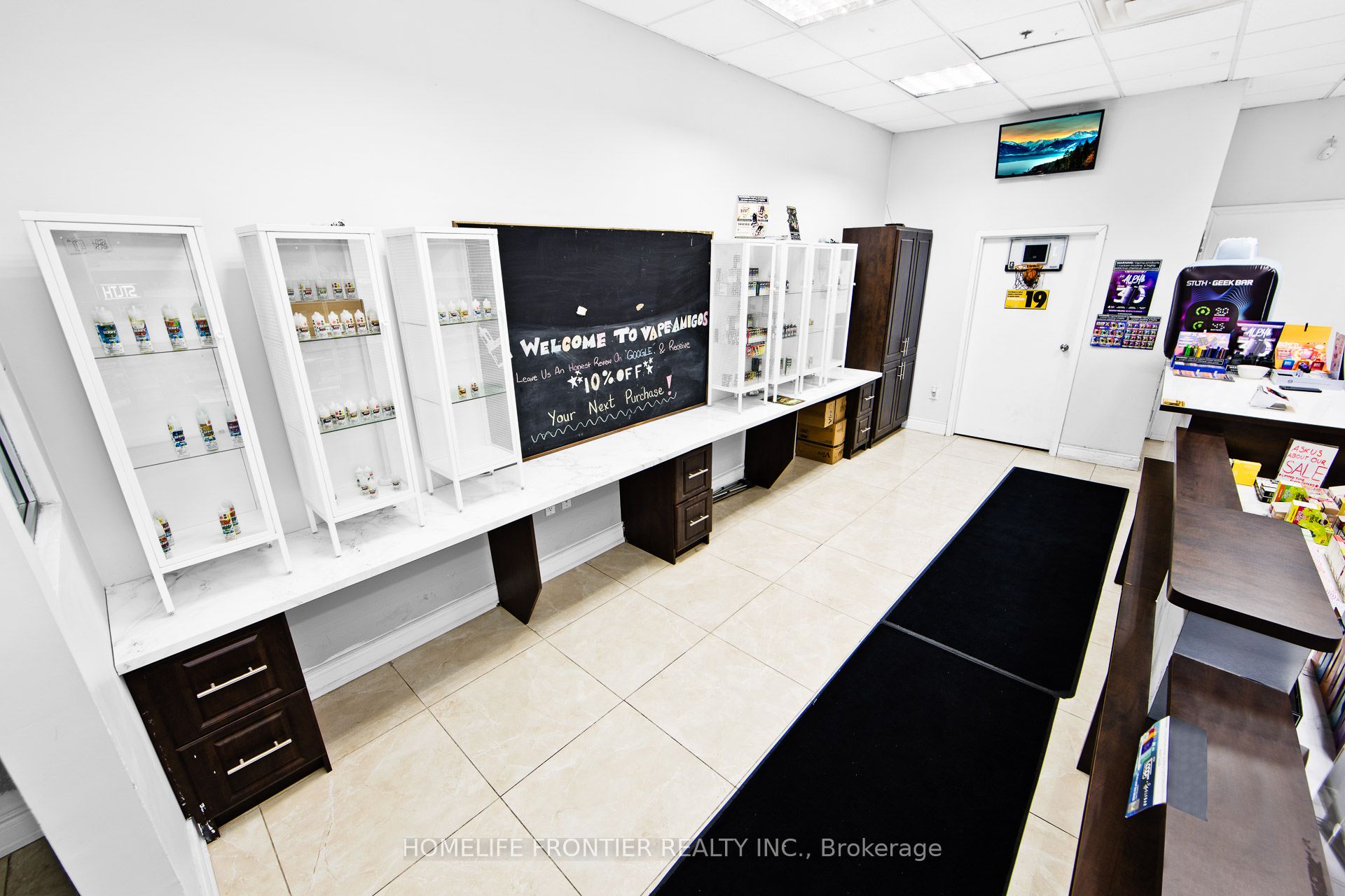 19 Woodbine Downs Boulevard 109 Property Photo 6