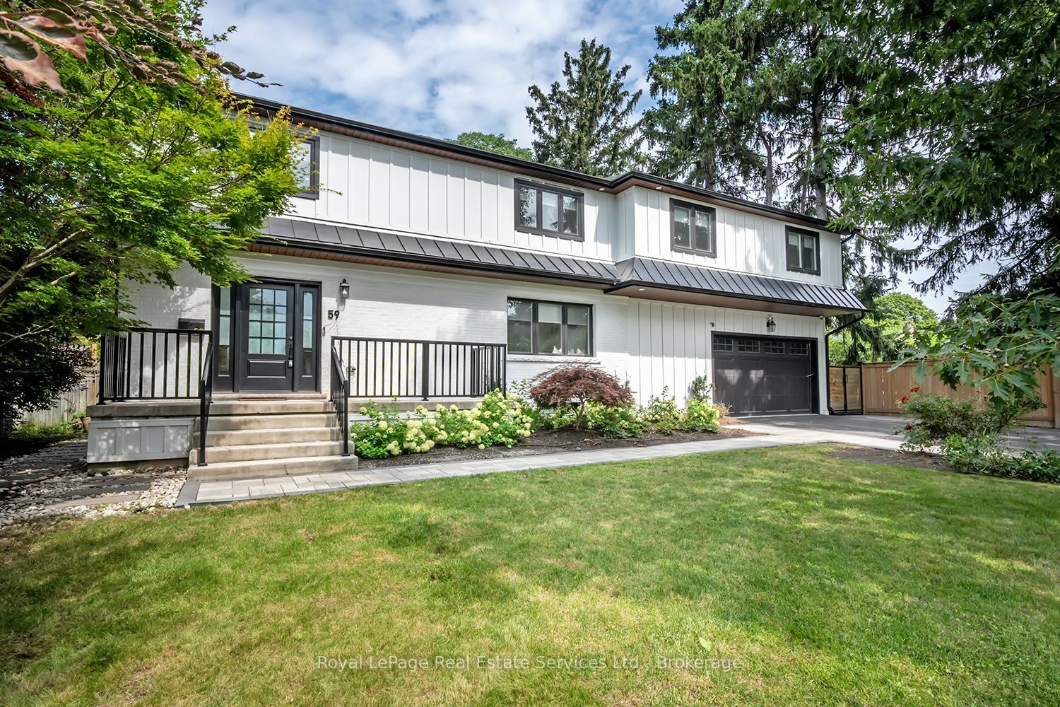 59 Fairwood Place E Property Photo 1