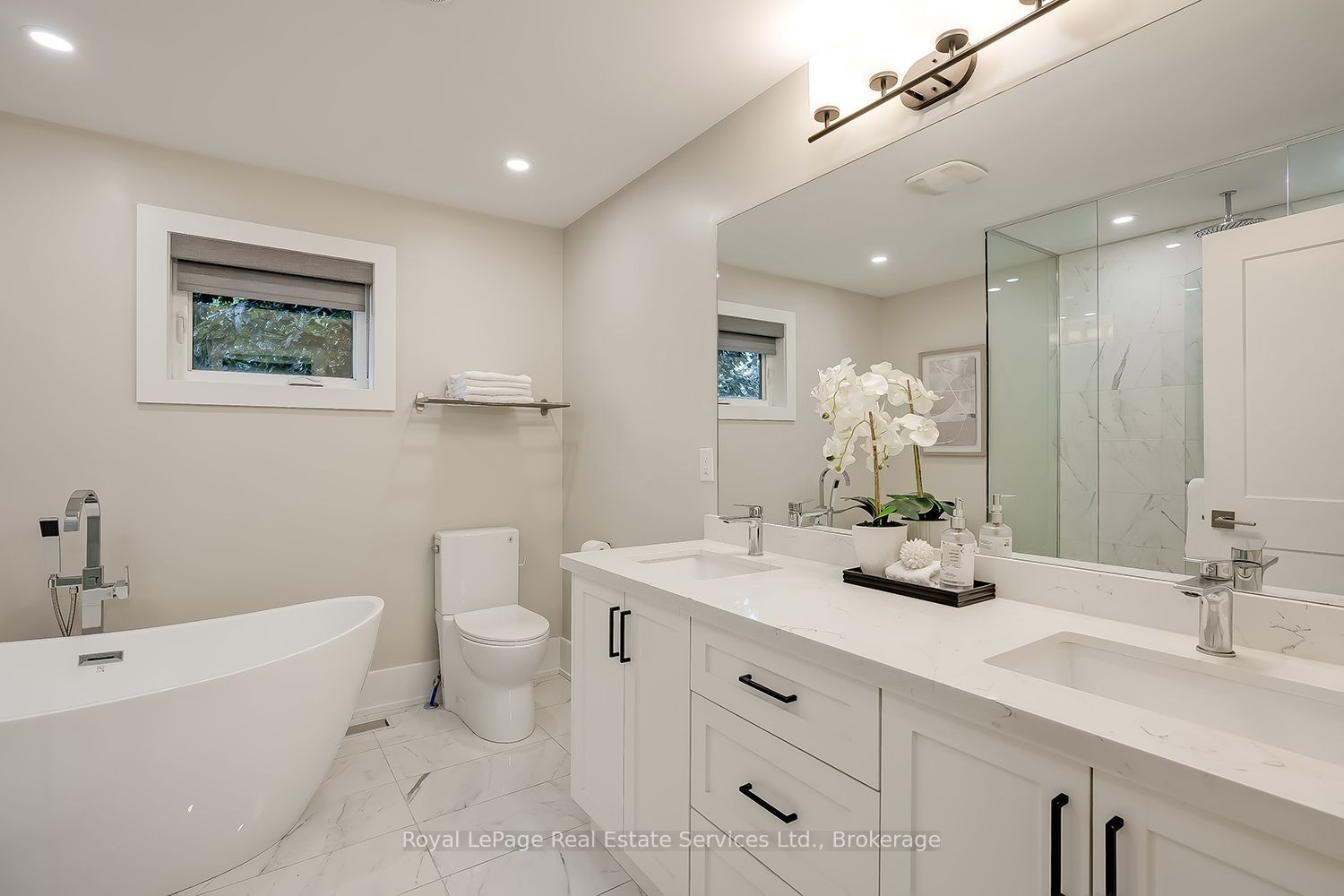 59 Fairwood Place E Property Photo 25
