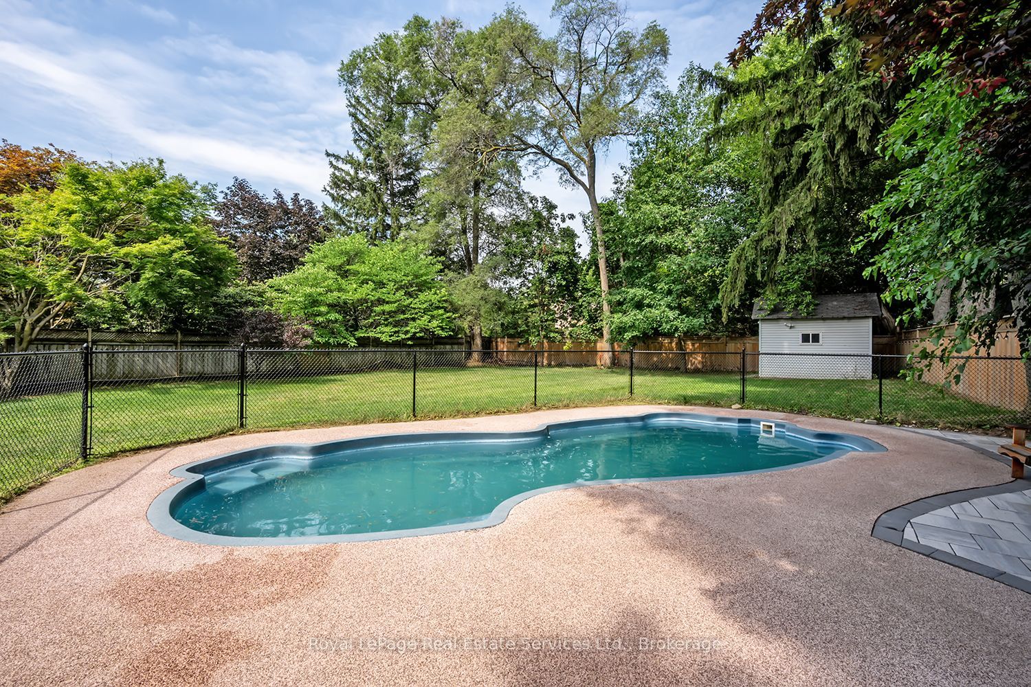 59 Fairwood Place E Property Photo 43