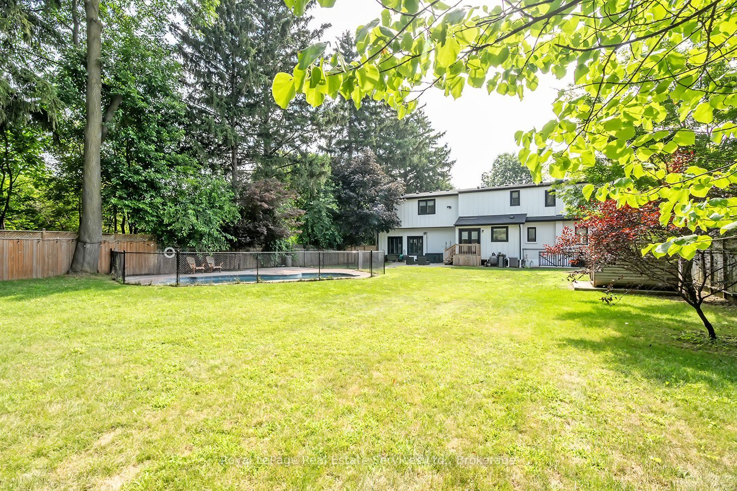 59 Fairwood Place E Property Photo 45