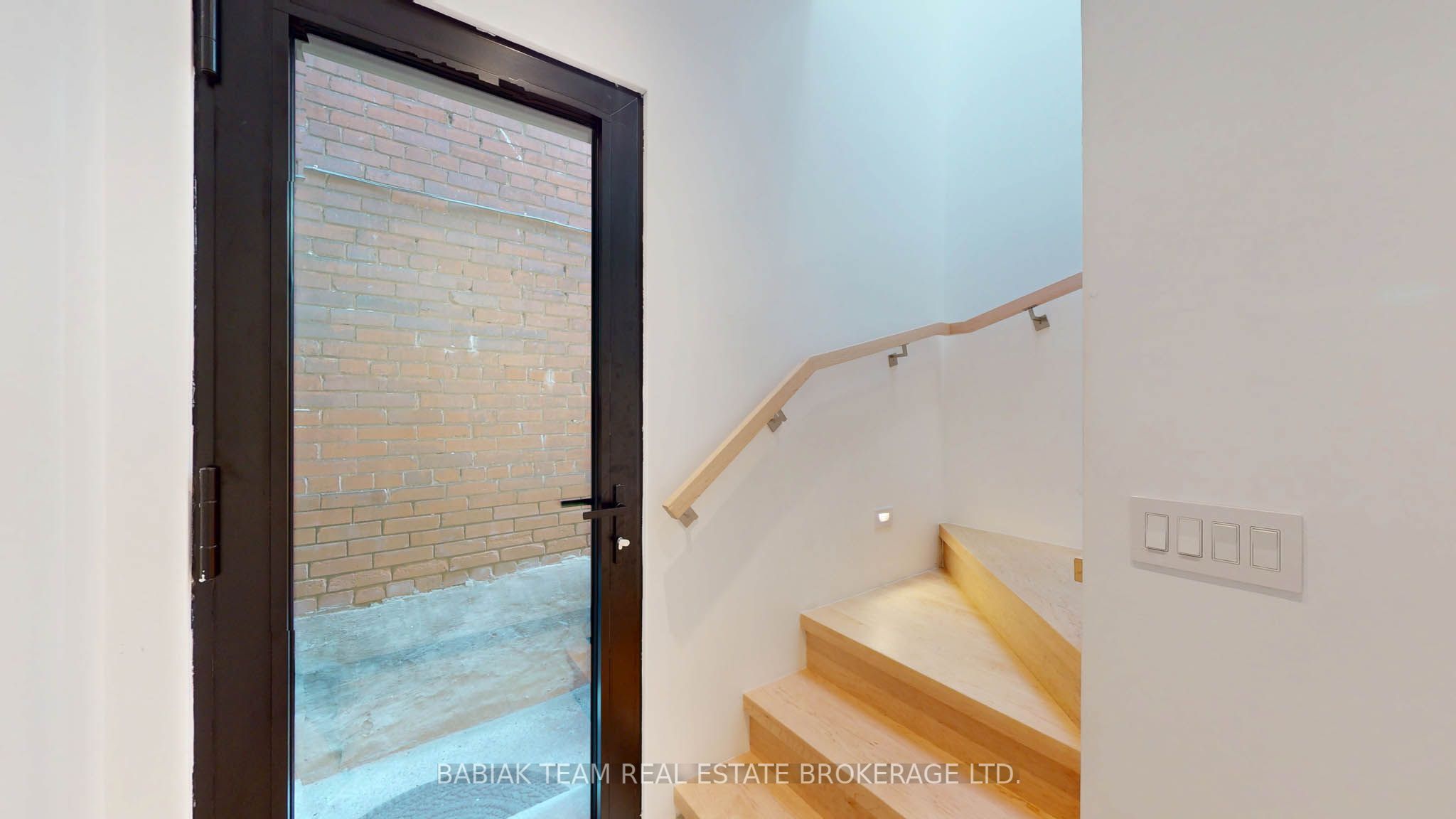 149 Maria Street Upper Property Photo 2