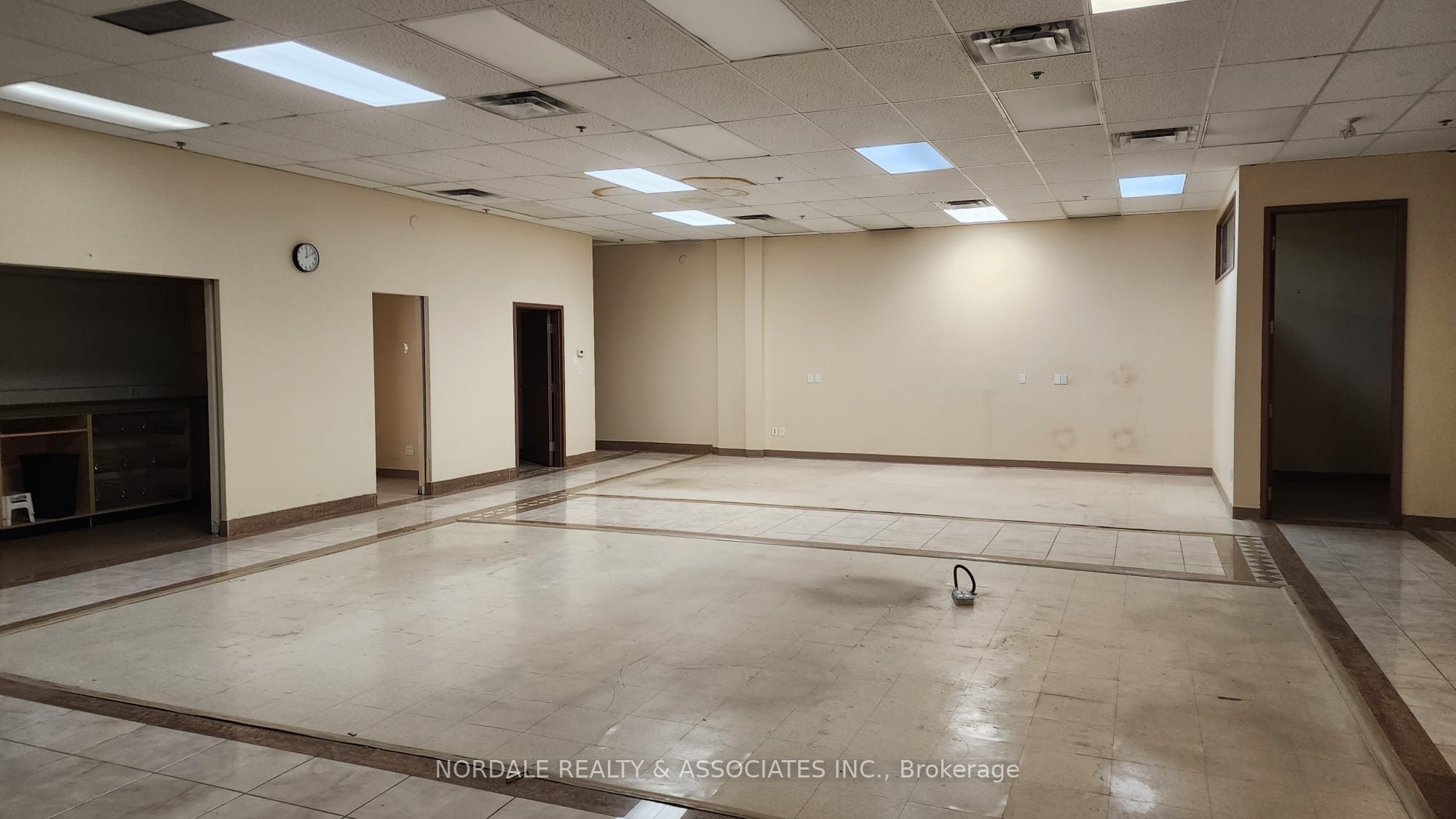 1450 Lodestar Road 8 - 9 Property Photo 6