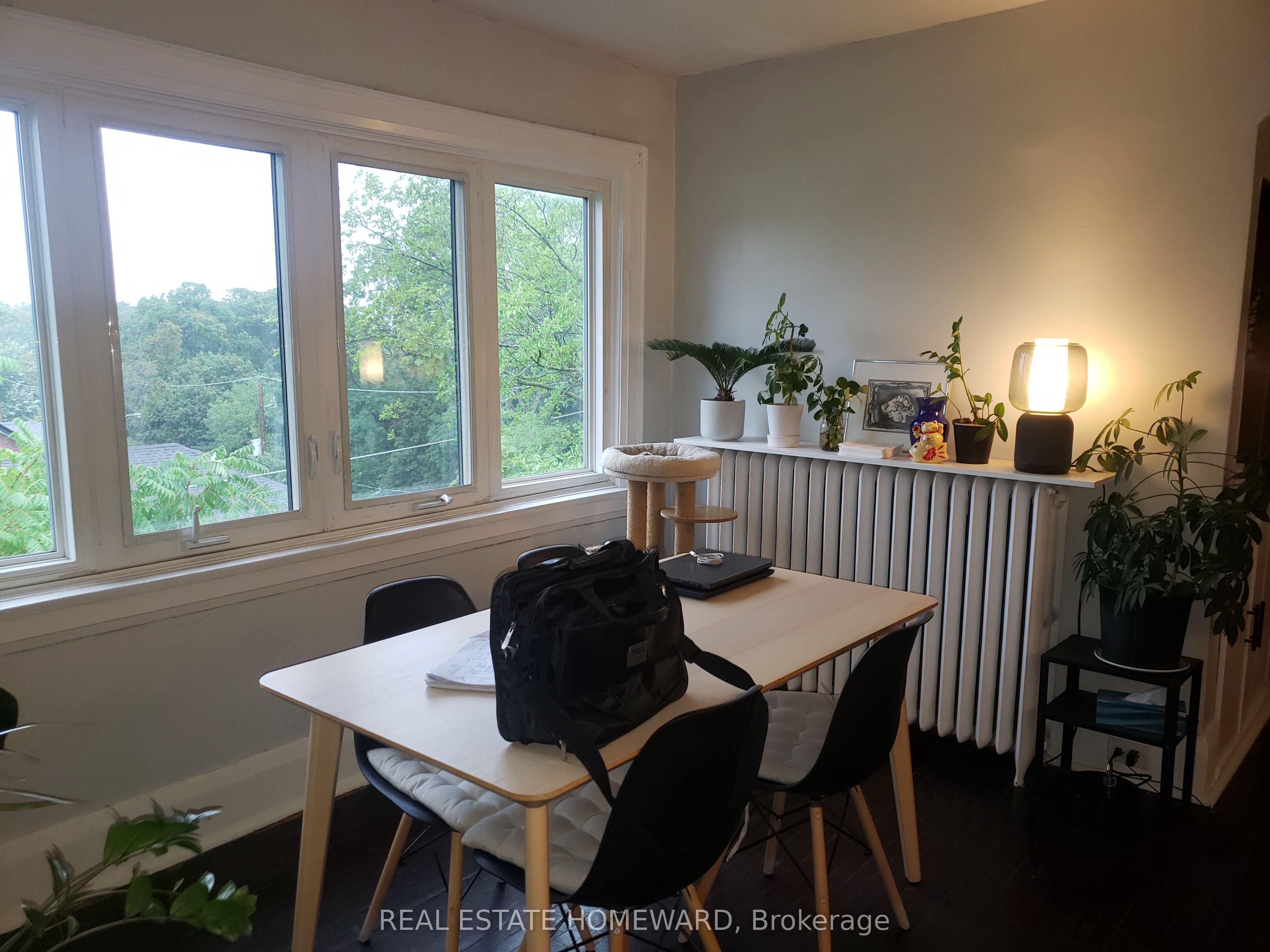 435 Parkside Drive 4 Property Photo 10