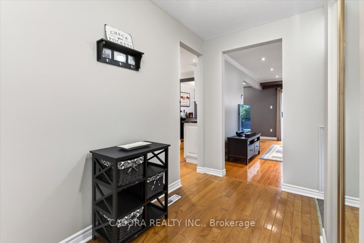 479 Woodview Road Property Photo 6
