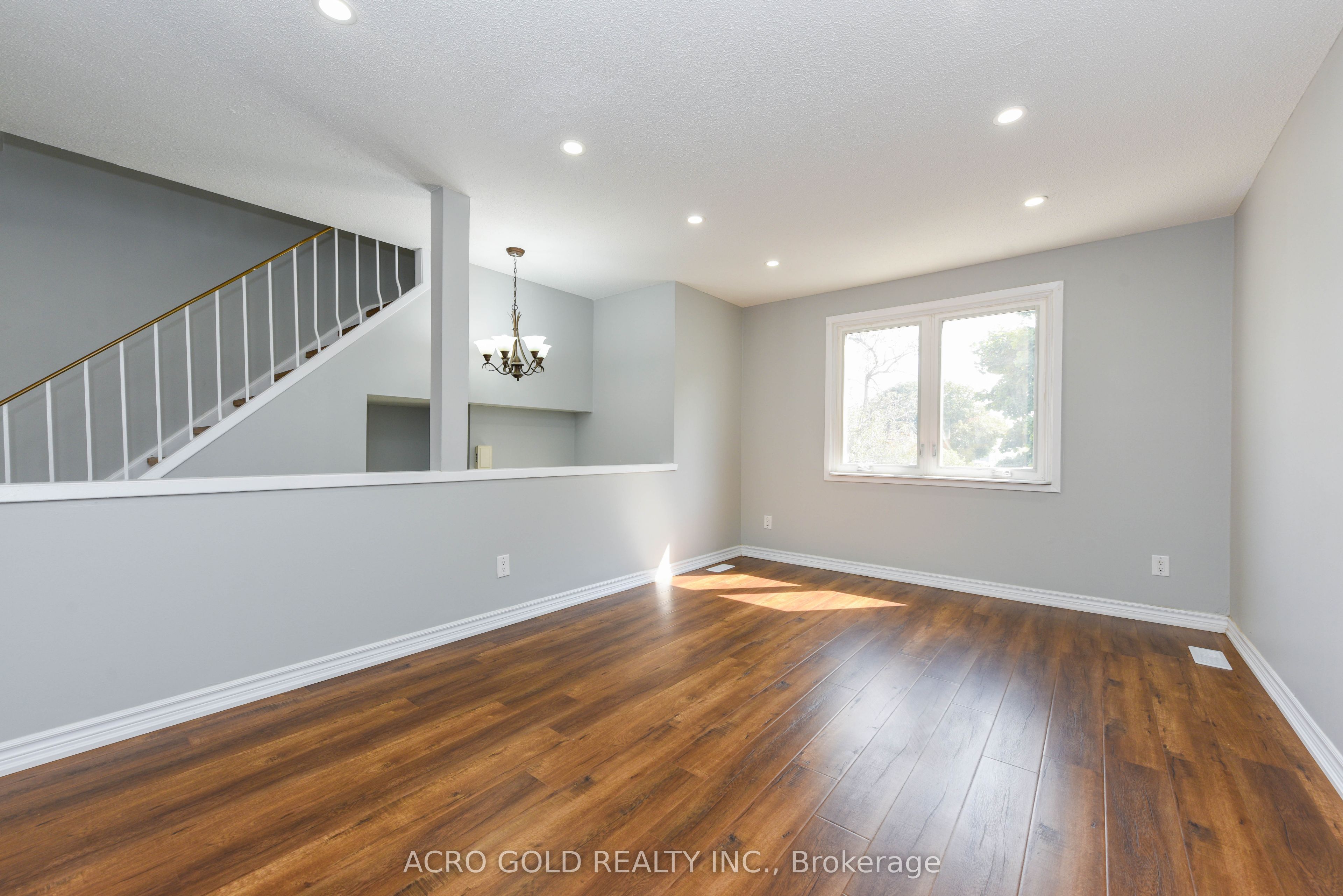 19 Hoskins Square Property Photo 16