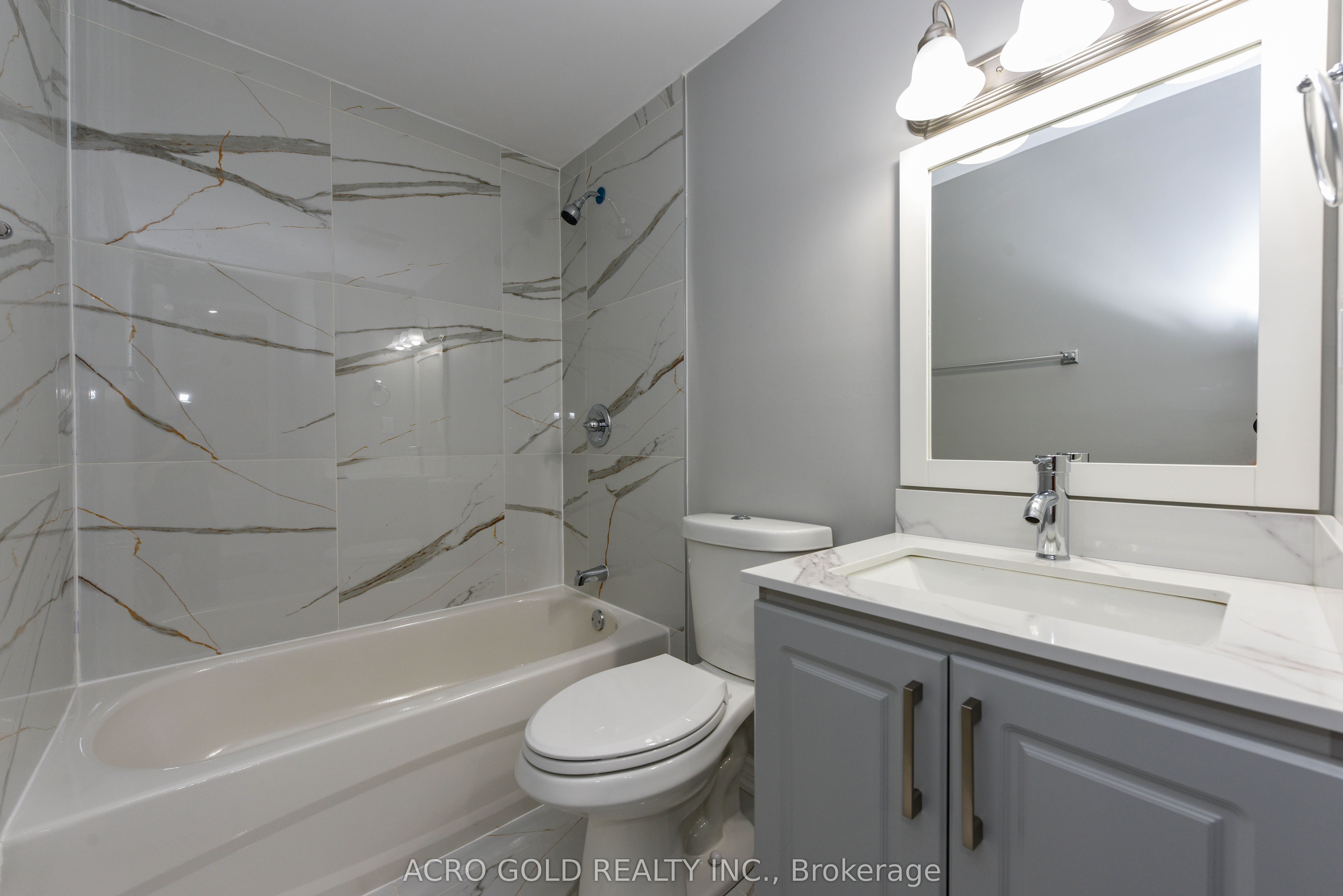 19 Hoskins Square Property Photo 25
