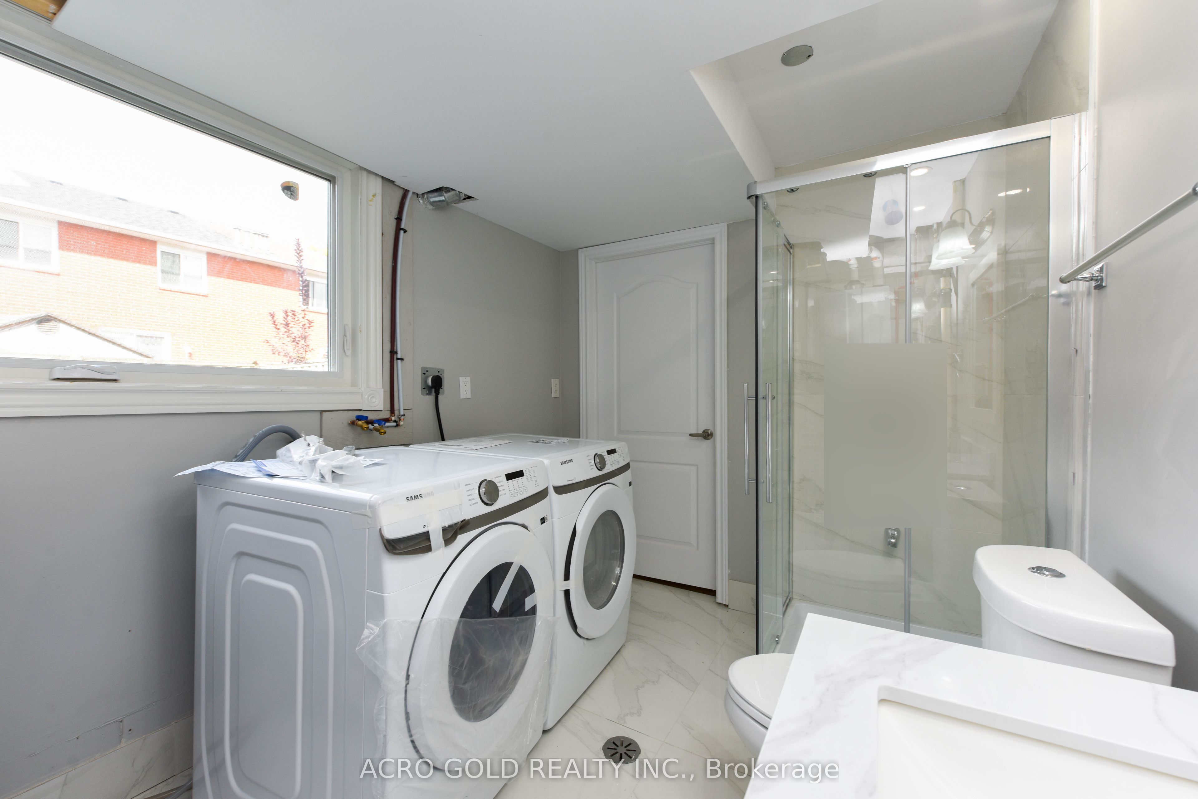 19 Hoskins Square Property Photo 39