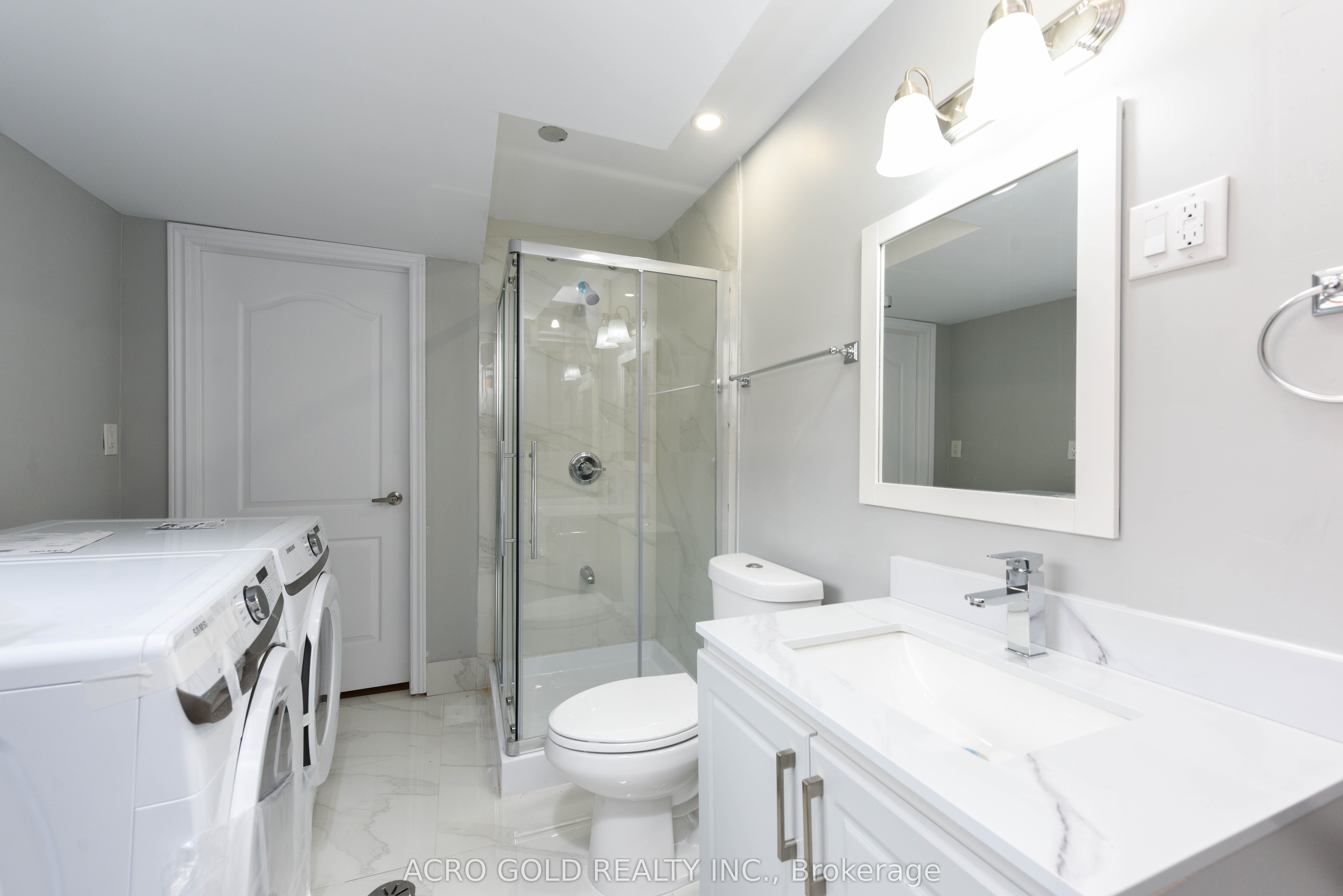 19 Hoskins Square Property Photo 40