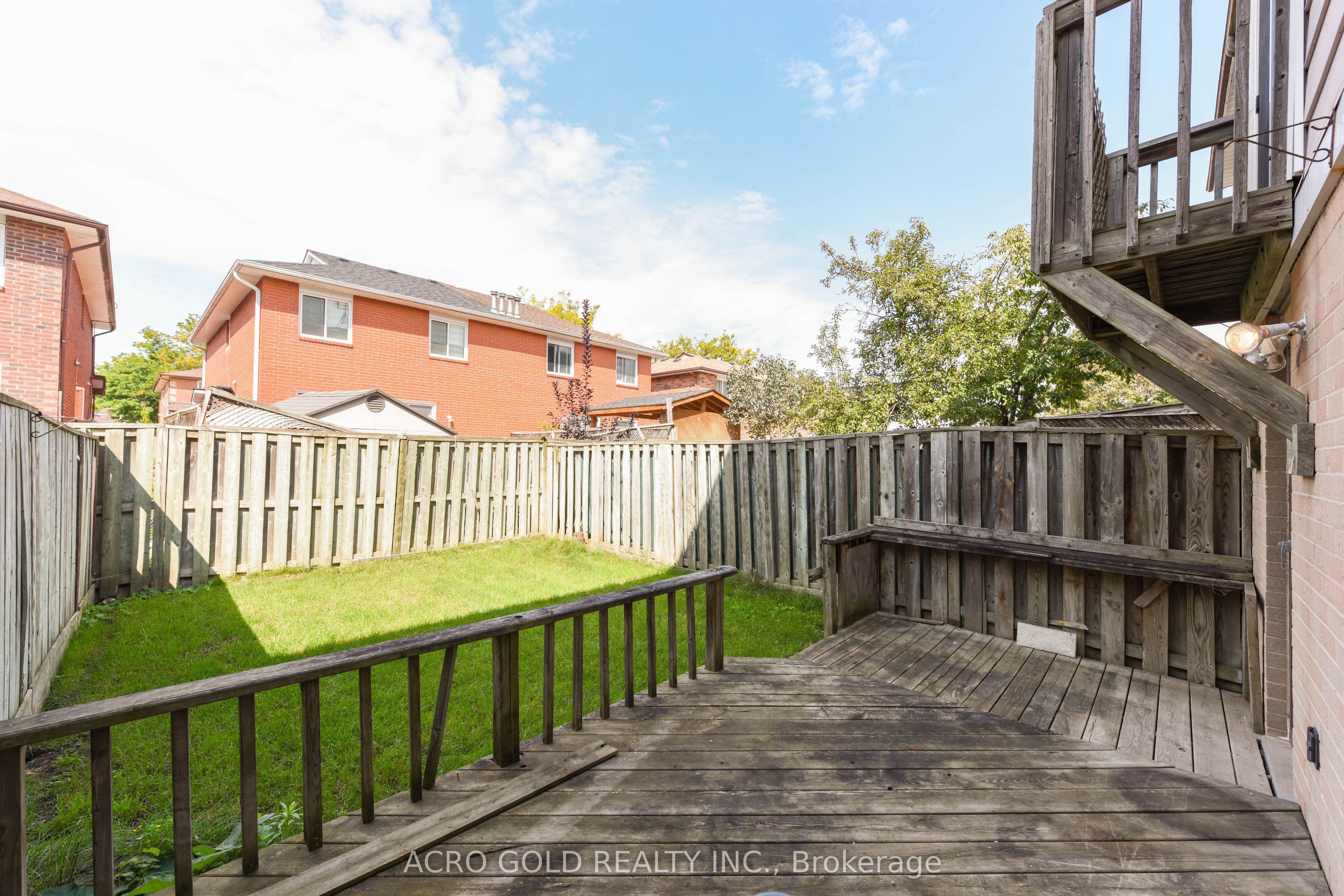 19 Hoskins Square Property Photo 42