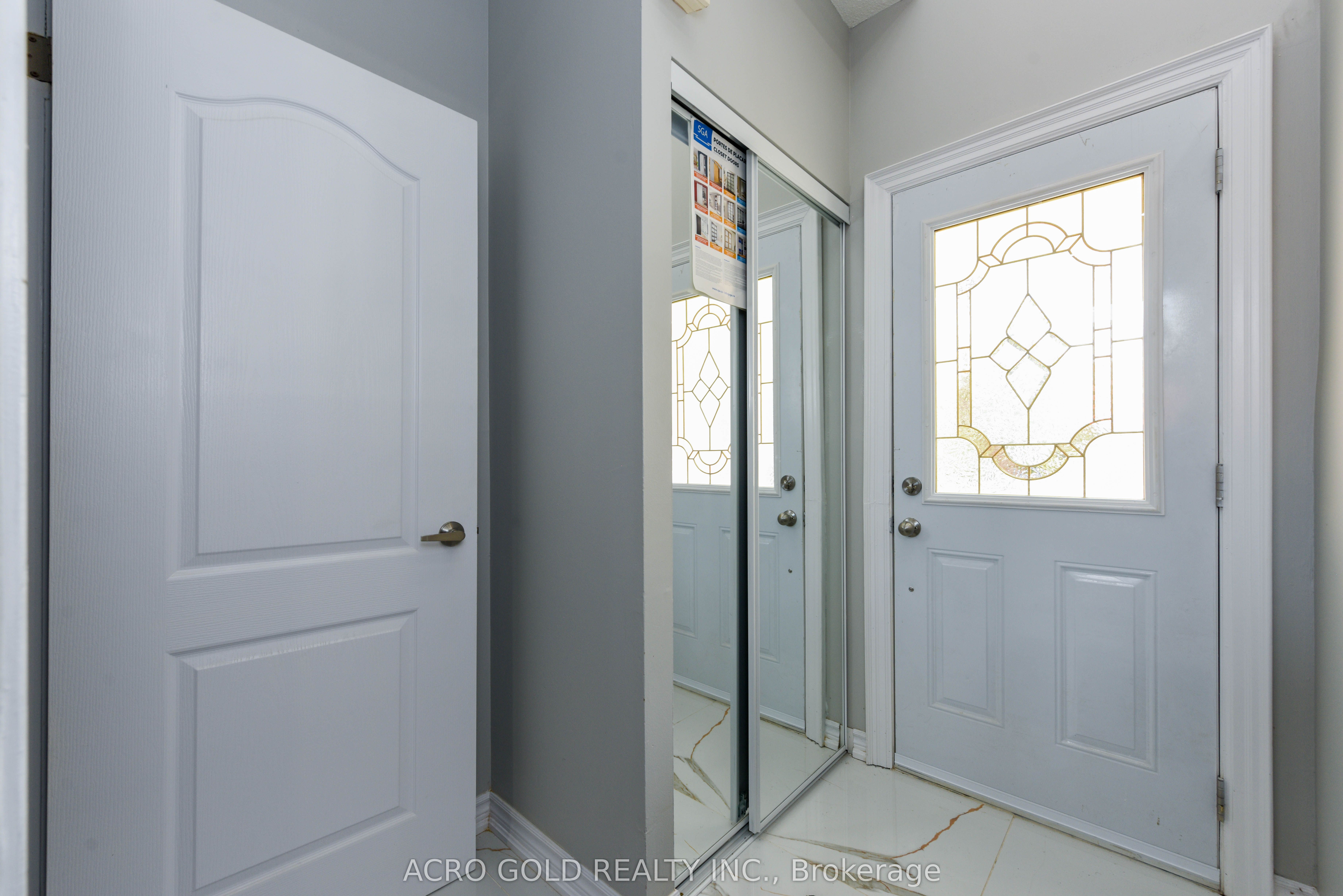 19 Hoskins Square Property Photo 49