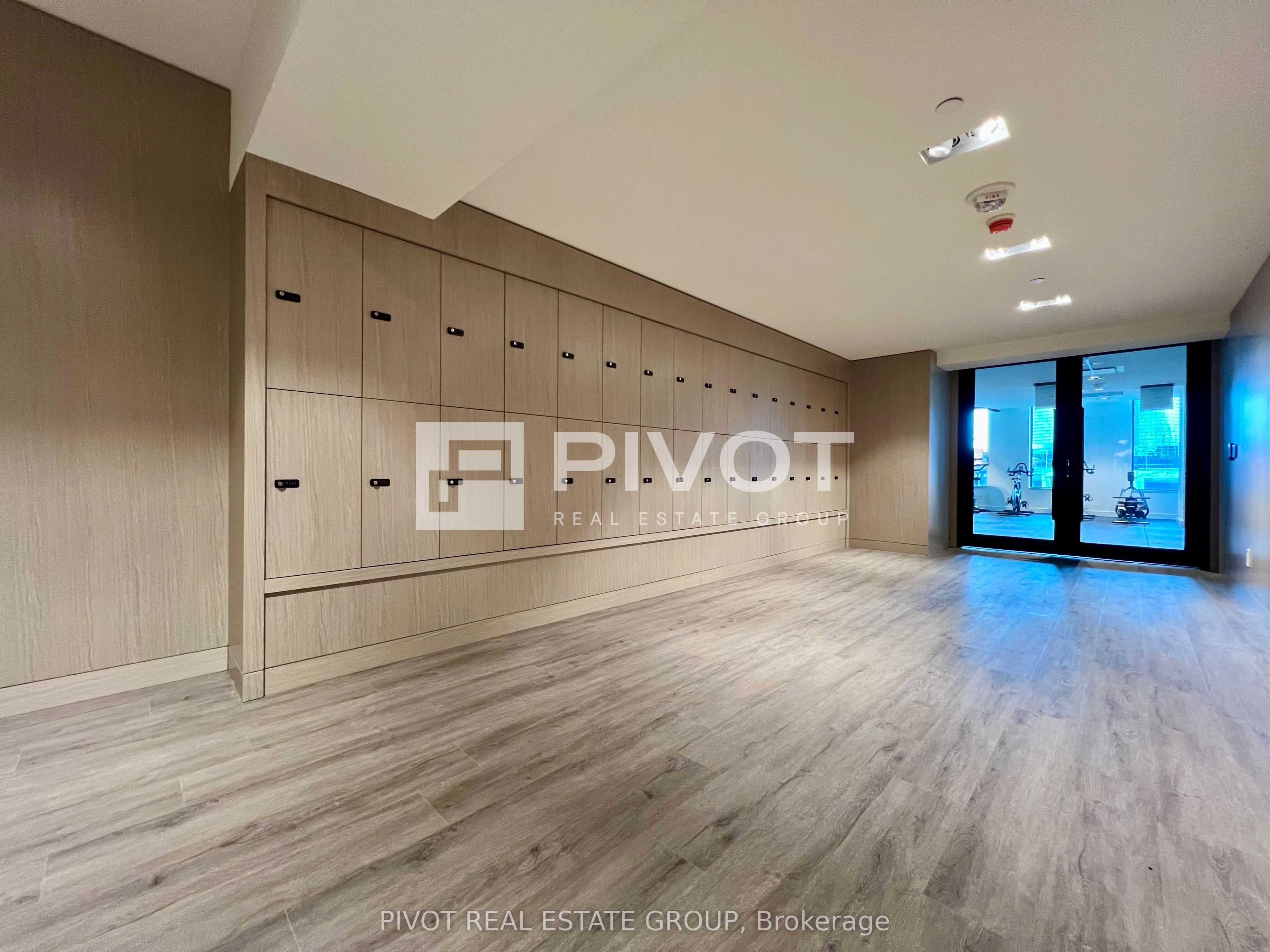 4015 The Exchange 4604 Property Photo 8