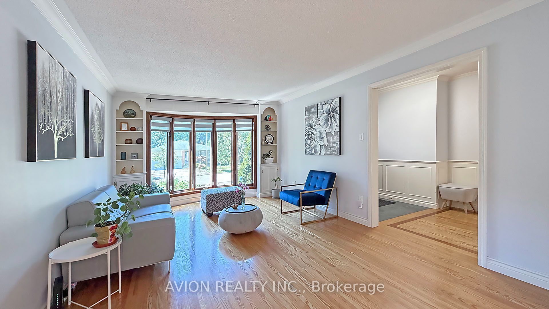 1413 Harmsworth Square Property Photo 6