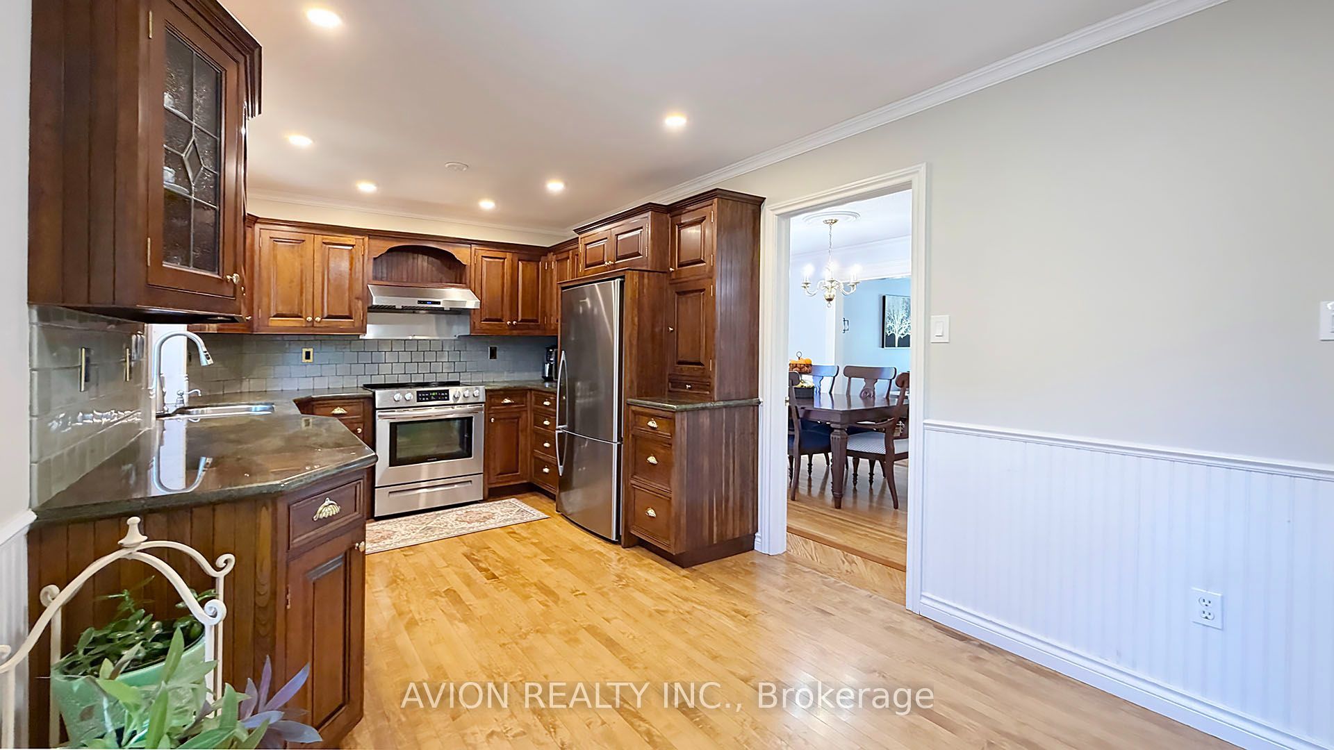 1413 Harmsworth Square Property Photo 13