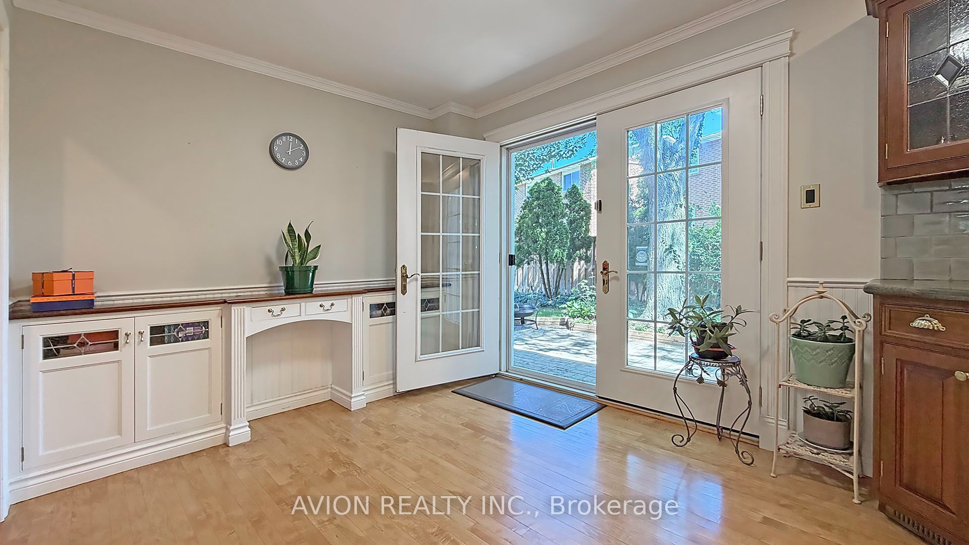 1413 Harmsworth Square Property Photo 16