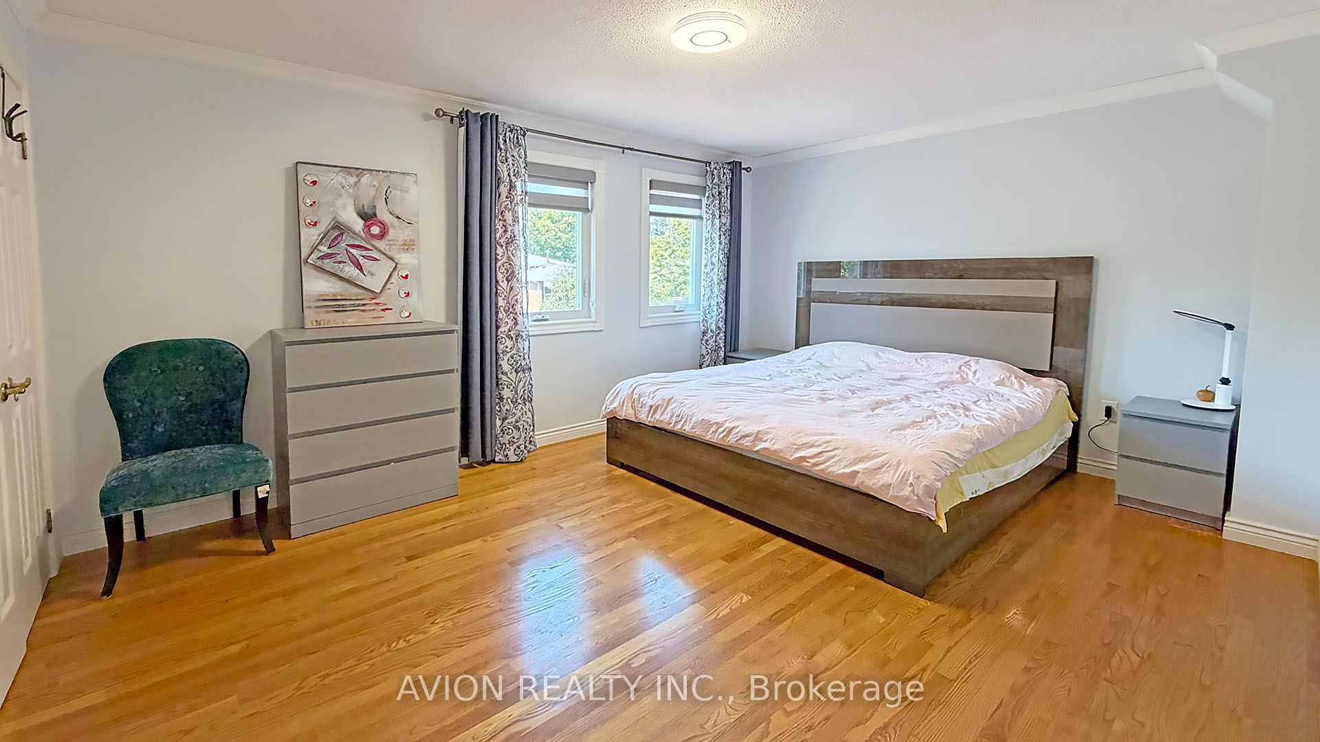 1413 Harmsworth Square Property Photo 23