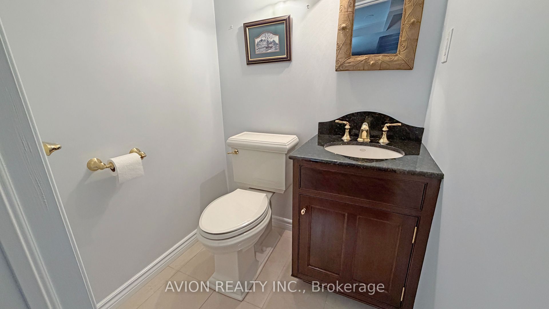 1413 Harmsworth Square Property Photo 38