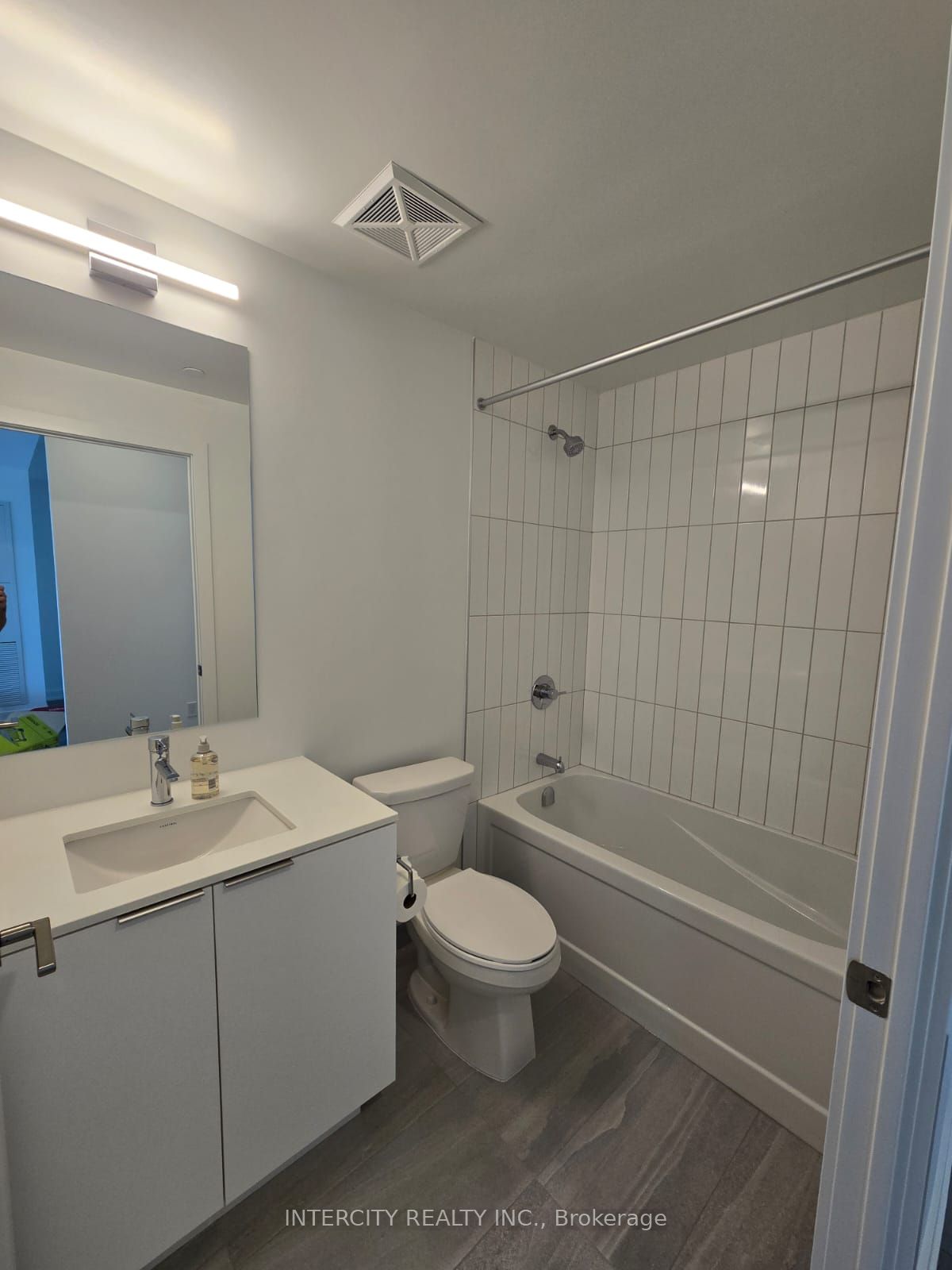 15 Skyridge Drive 324 Property Photo 14