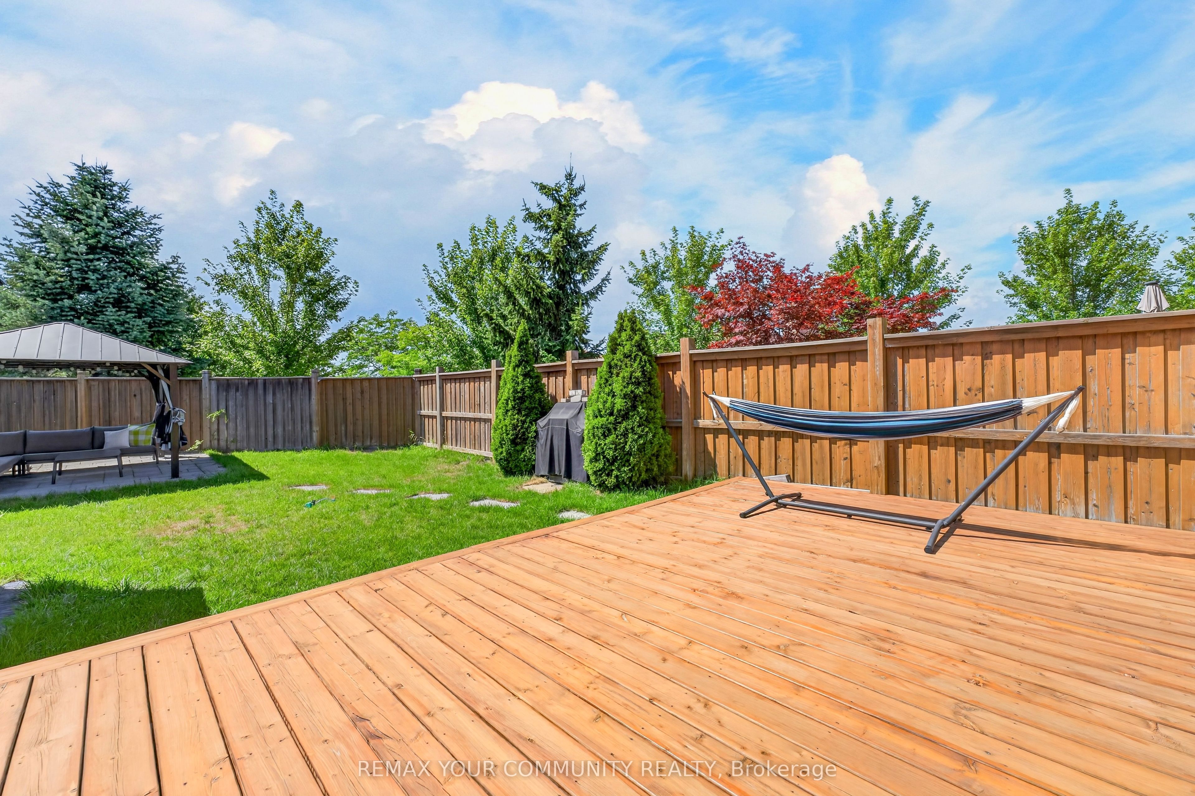 5578 Waterwind Crescent Property Photo 13