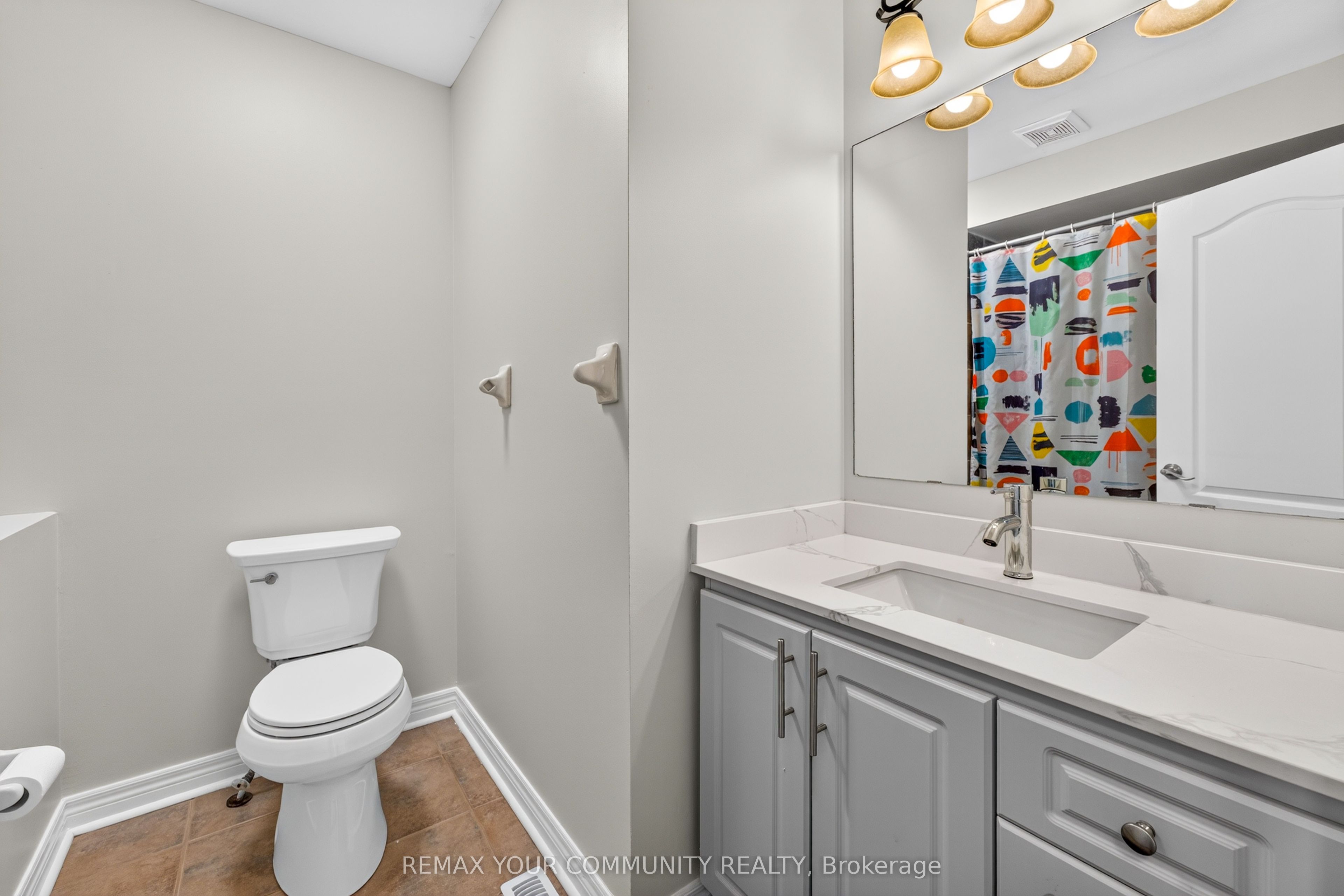 5578 Waterwind Crescent Property Photo 36