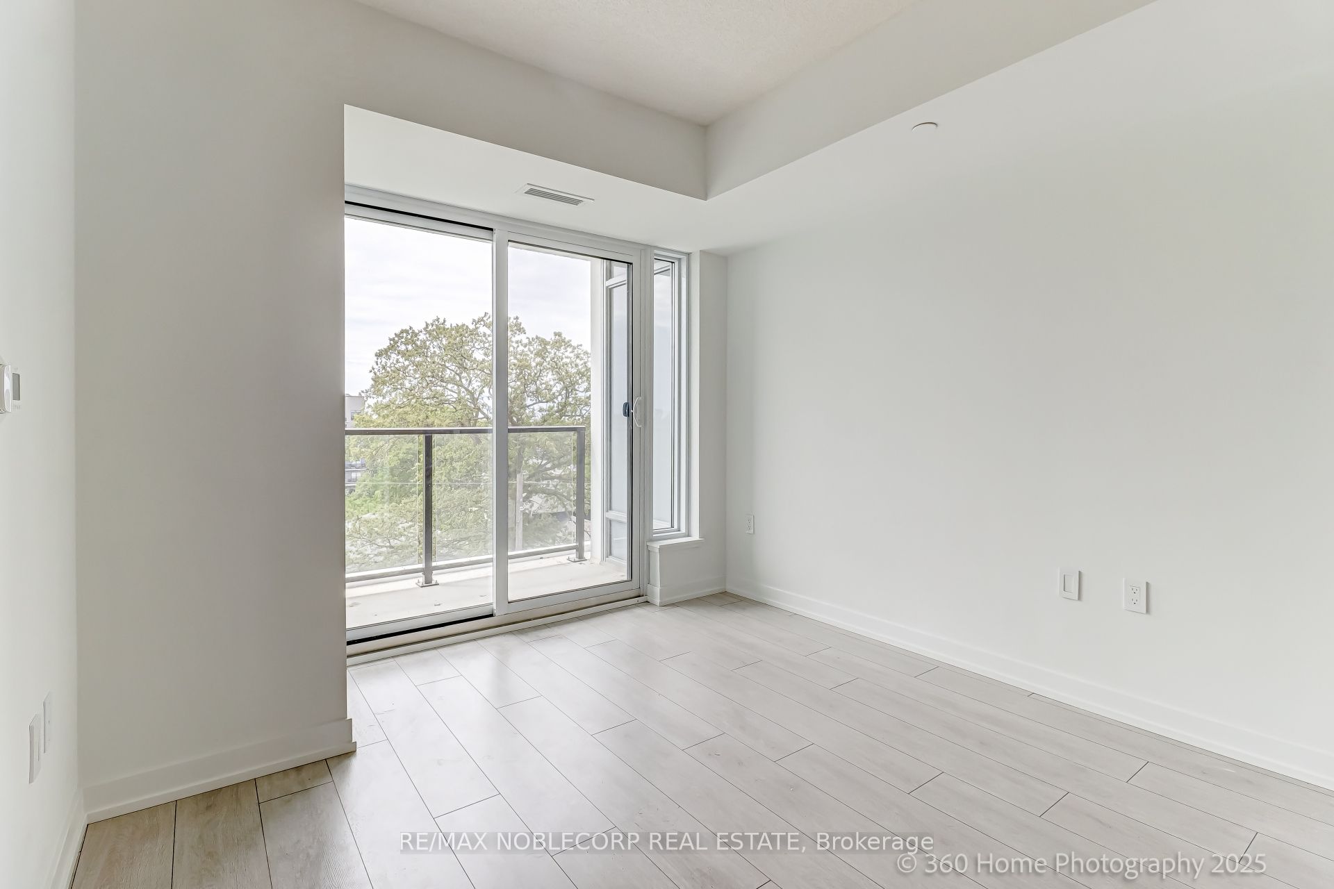 556 Marlee Avenue 508 Property Photo 4