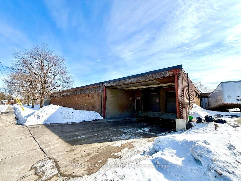 5 Racine Road 1b Property Photo 2