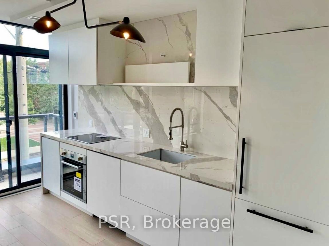 35 Wabash Avenue 205 Property Photo 4