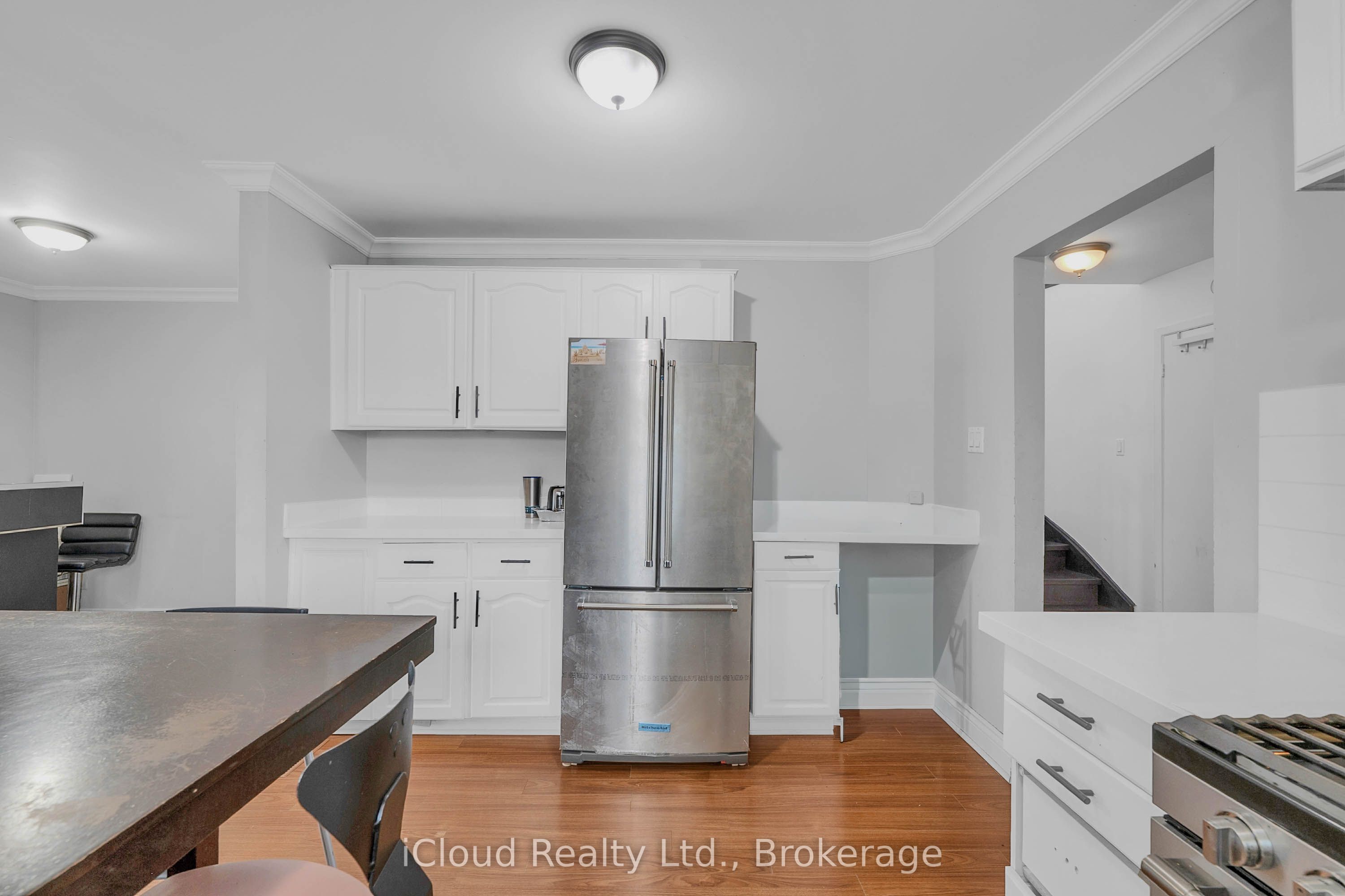 83 Fairglen Avenue Property Photo 15
