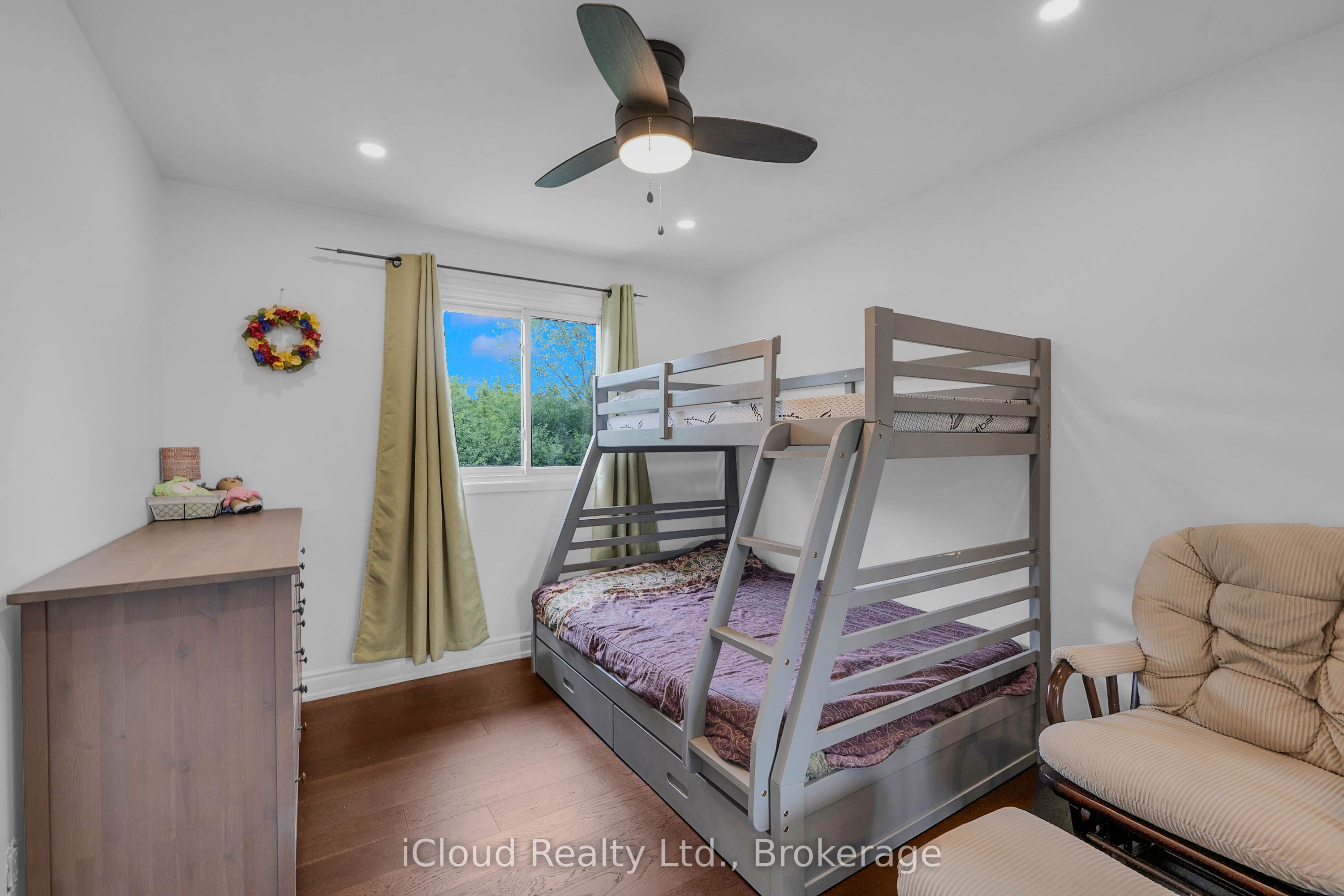 83 Fairglen Avenue Property Photo 27