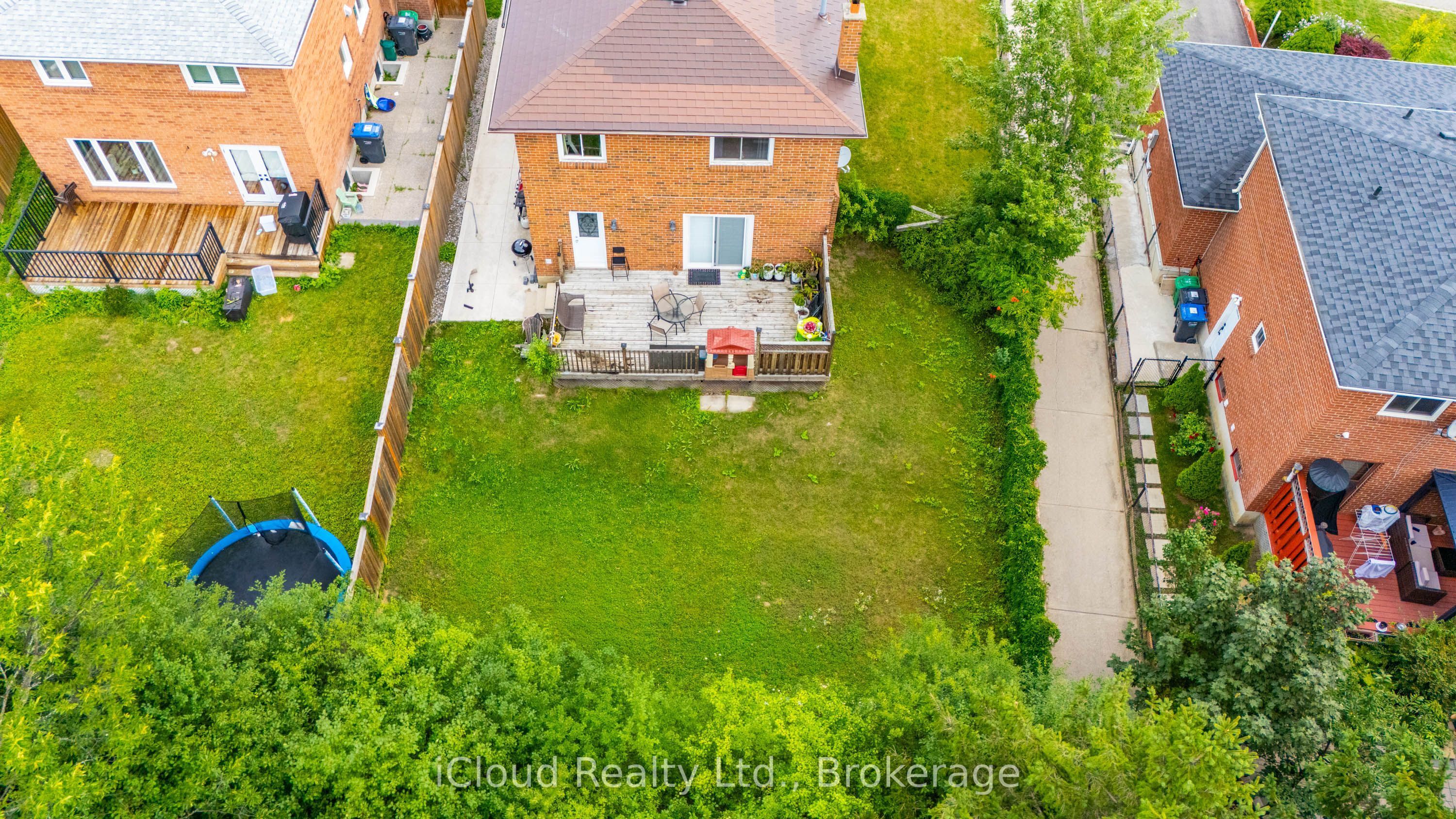 83 Fairglen Avenue Property Photo 39