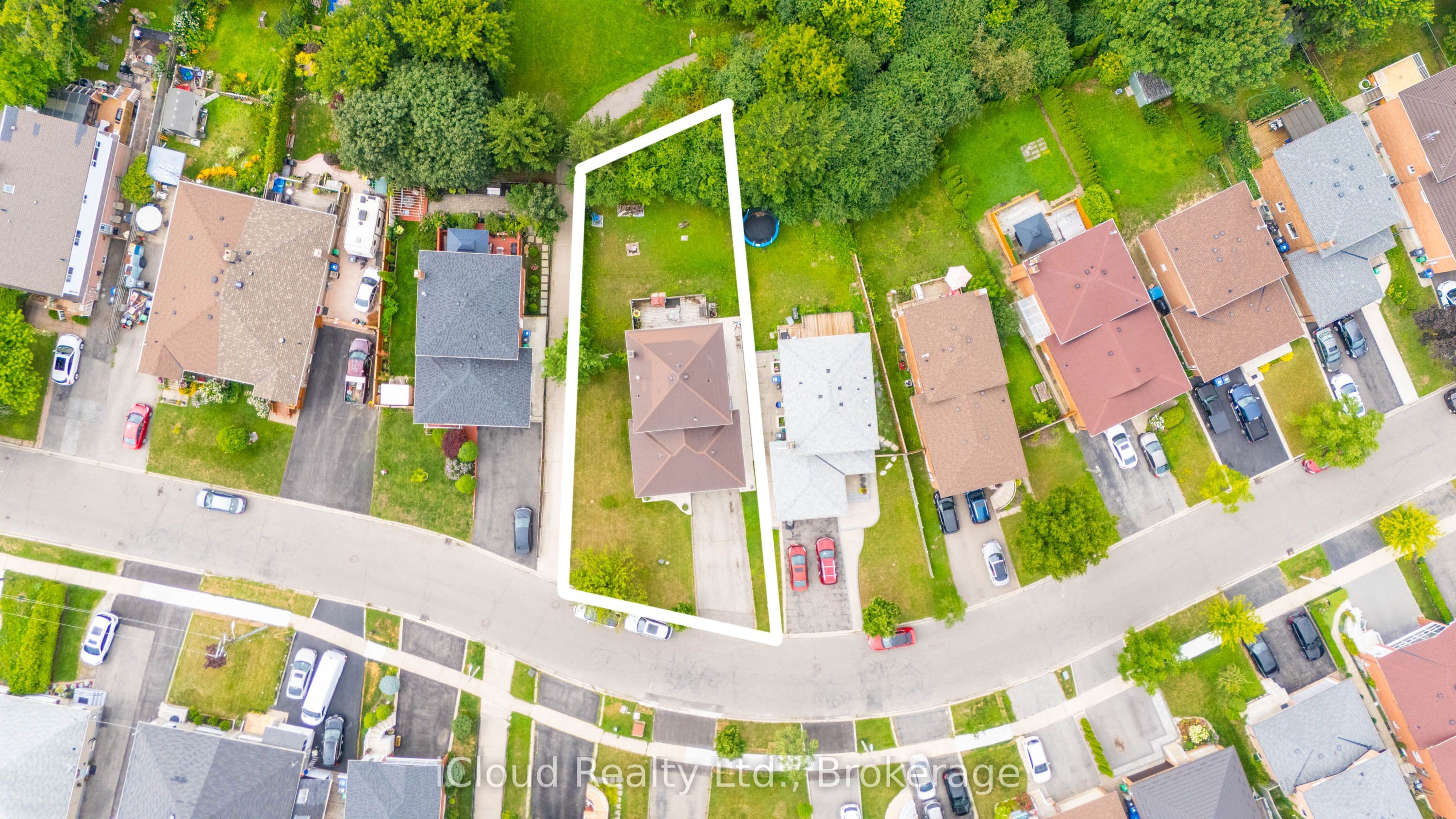 83 Fairglen Avenue Property Photo 43