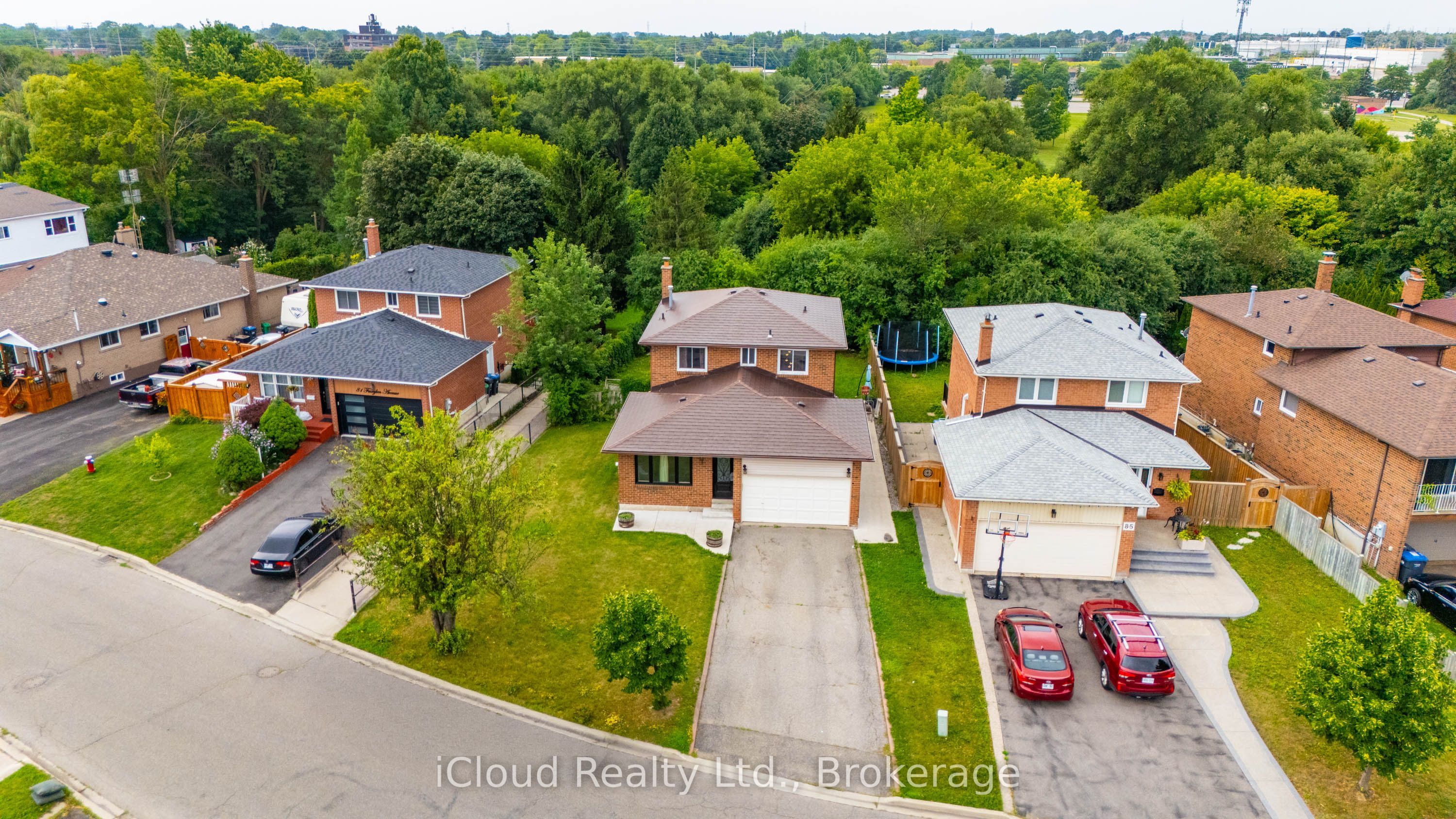 83 Fairglen Avenue Property Photo 47