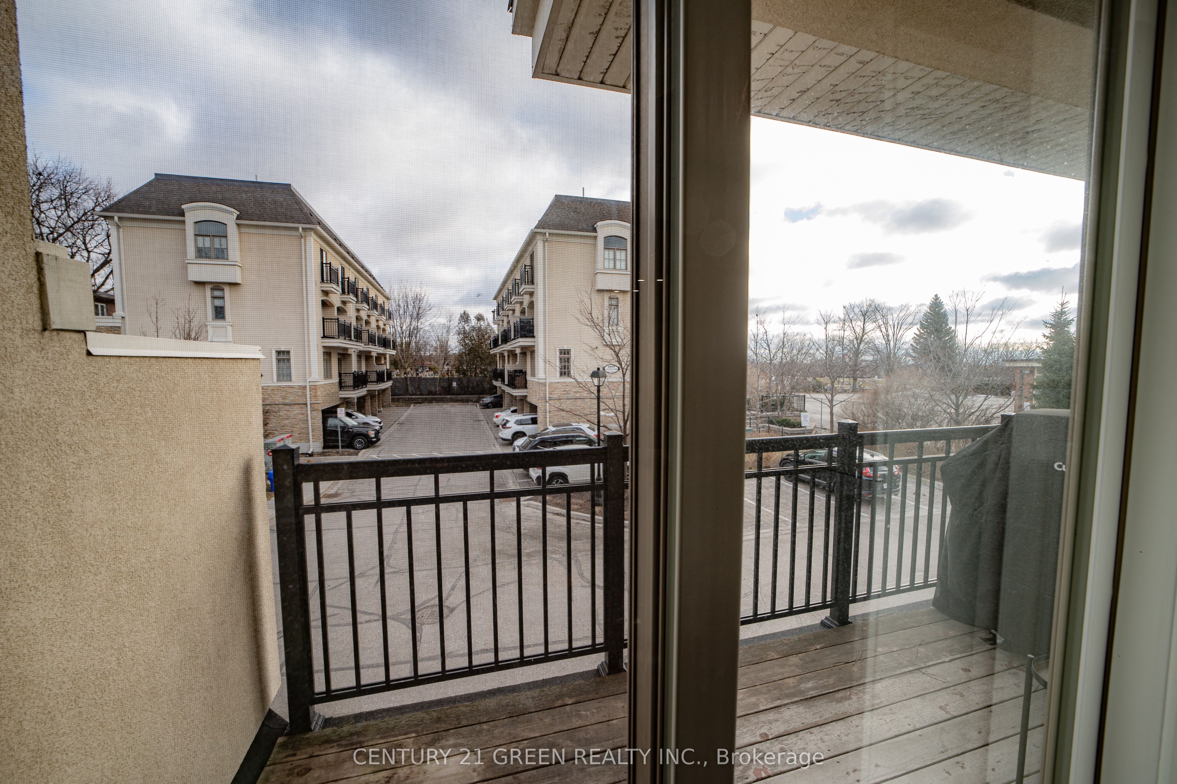 3071 Cawthra Road 5 Property Photo 10