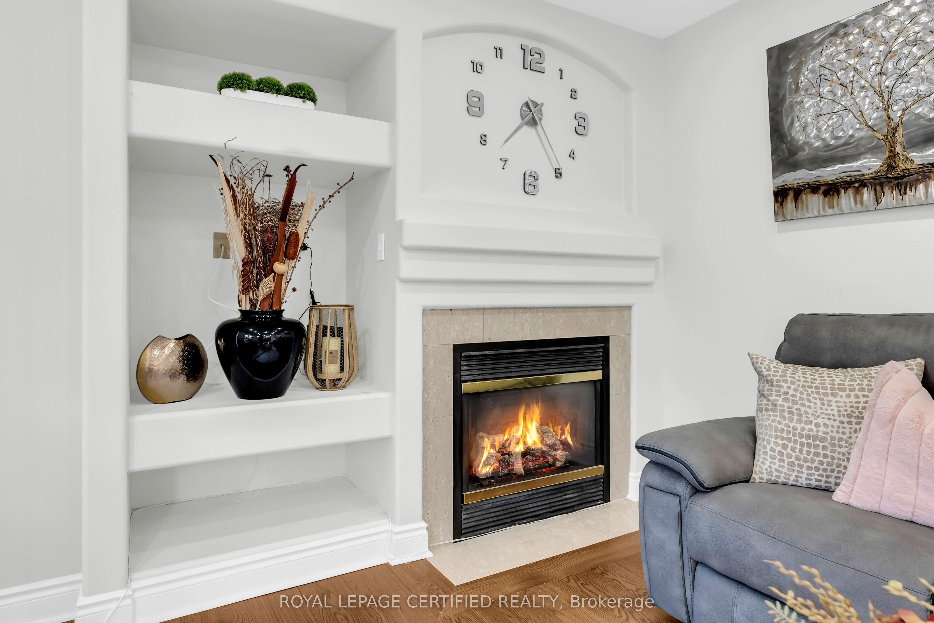 729 Turrell Crescent Property Photo 11