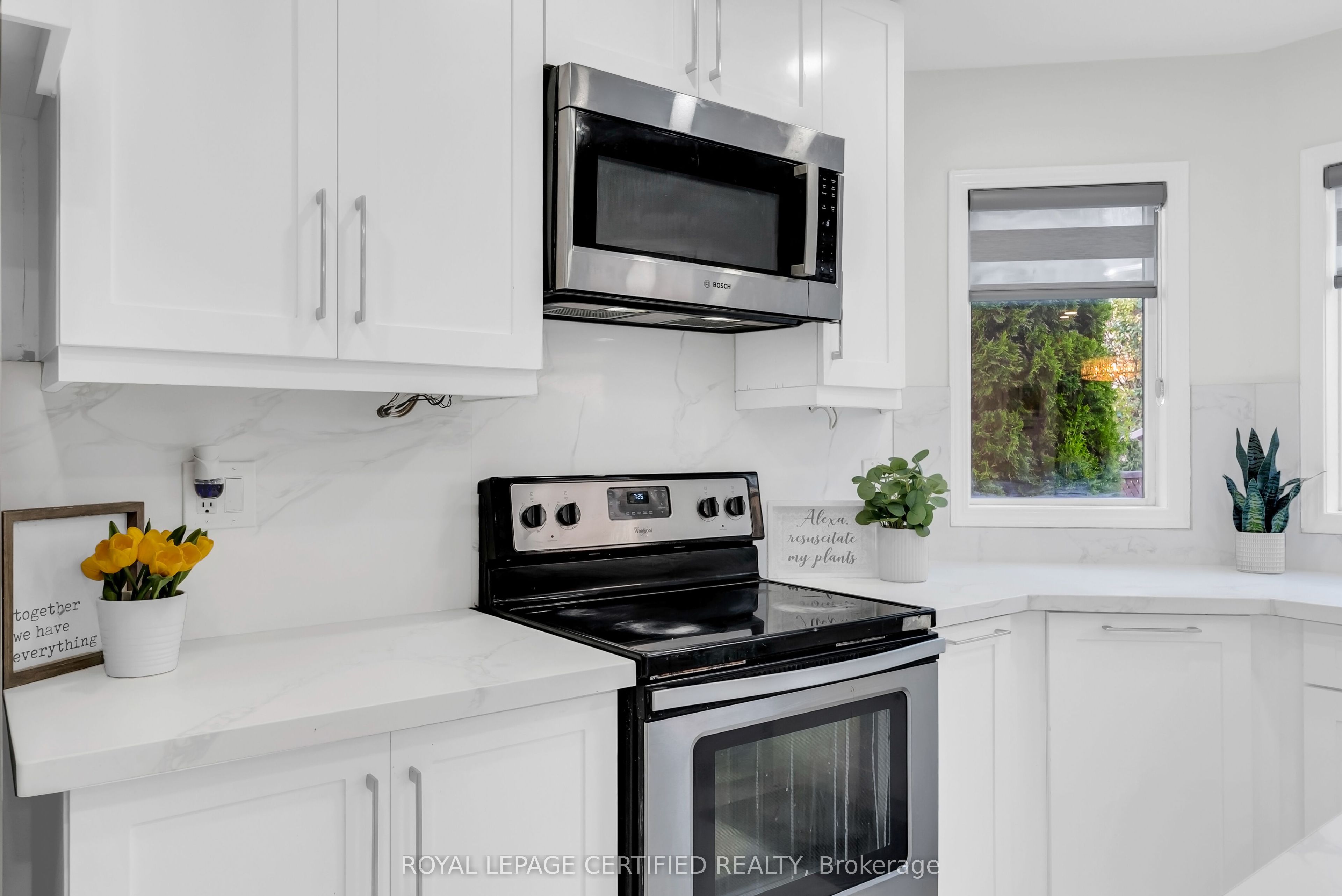 729 Turrell Crescent Property Photo 15